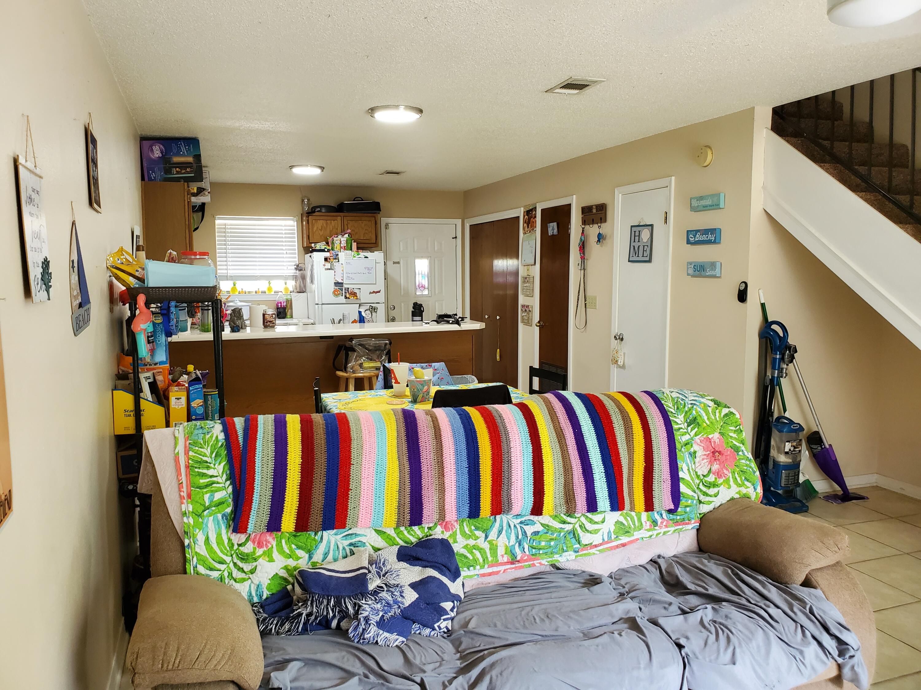 SOIGNE (SOUNDSIDE) - Residential