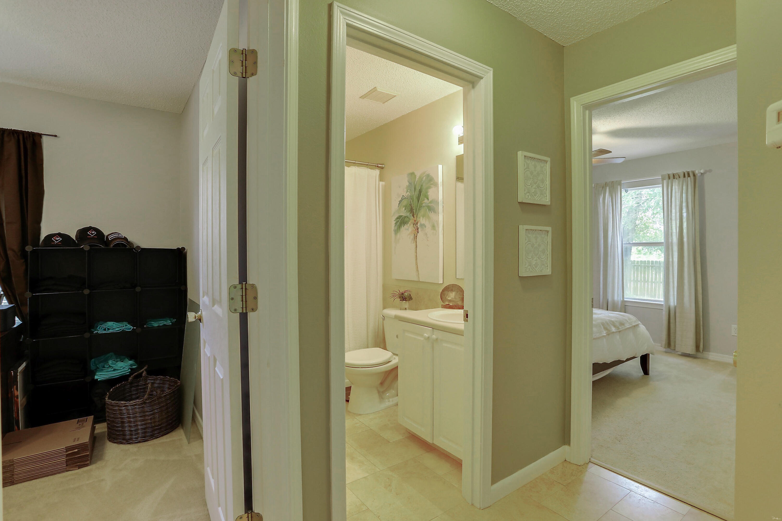 COUNTRYVIEW ESTATES 8TH ADDN - Residential