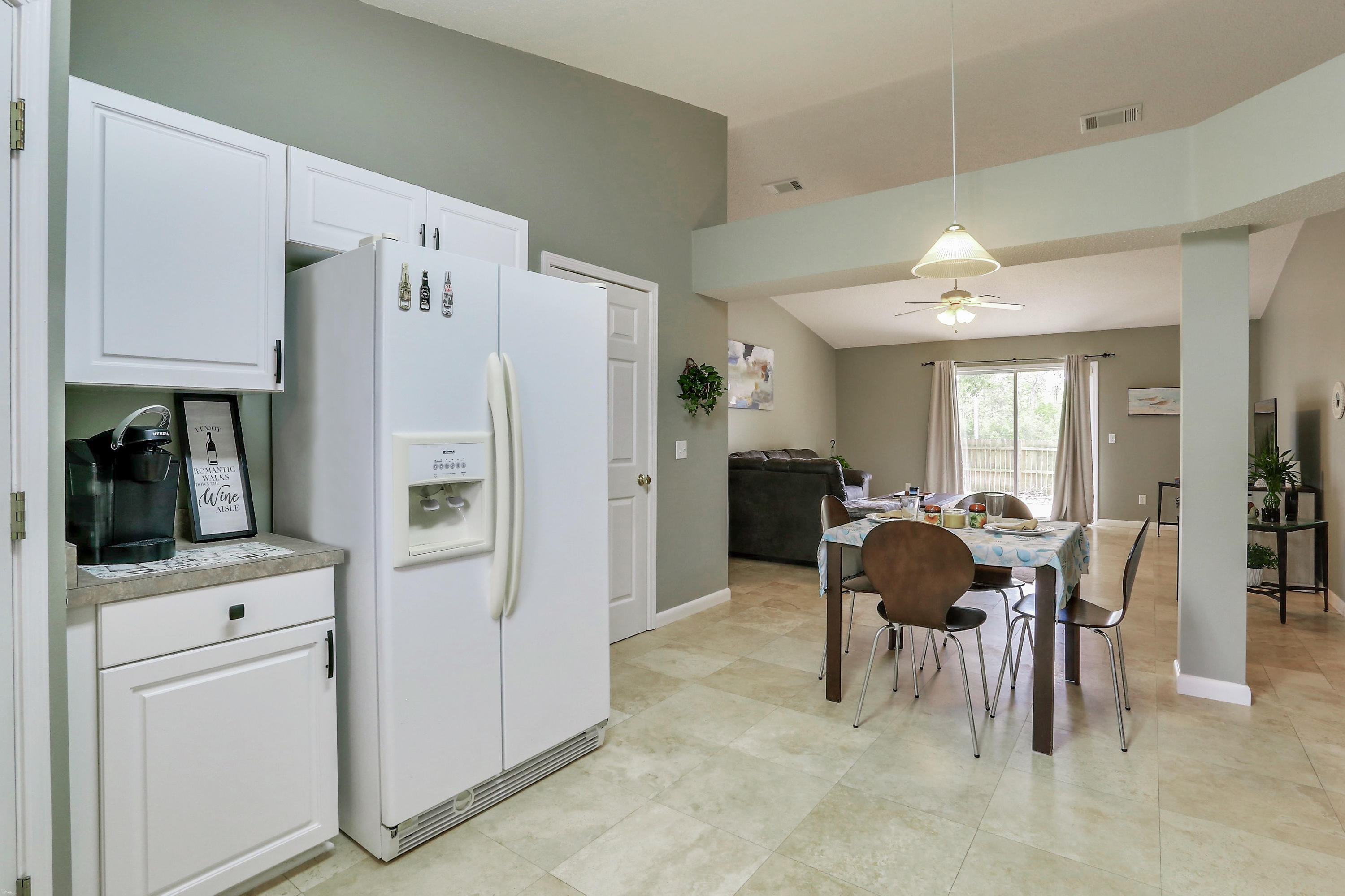 COUNTRYVIEW ESTATES 8TH ADDN - Residential