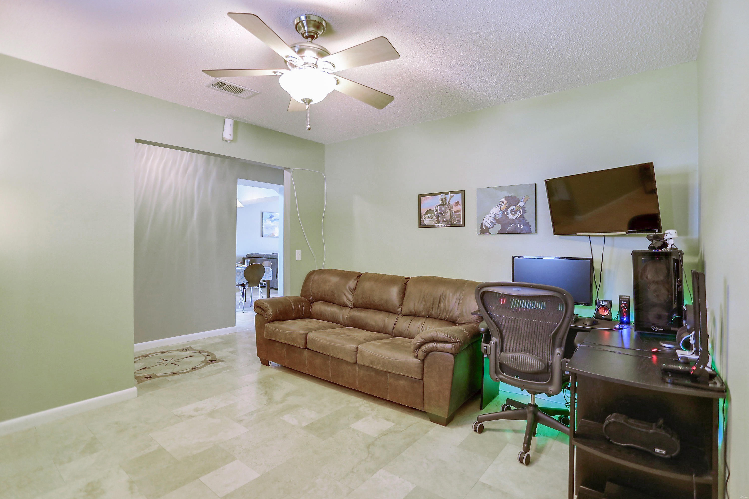 COUNTRYVIEW ESTATES 8TH ADDN - Residential