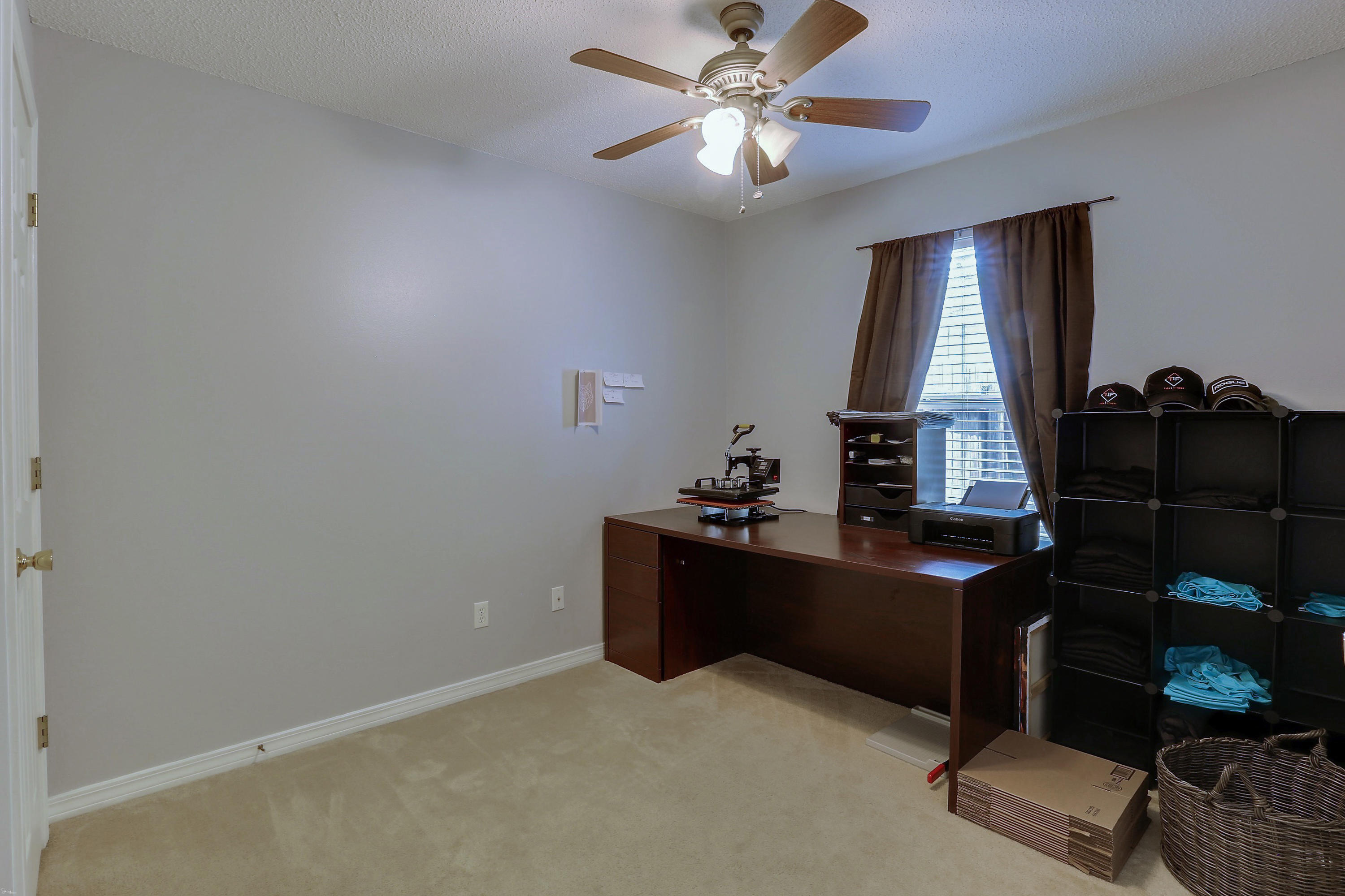 COUNTRYVIEW ESTATES 8TH ADDN - Residential