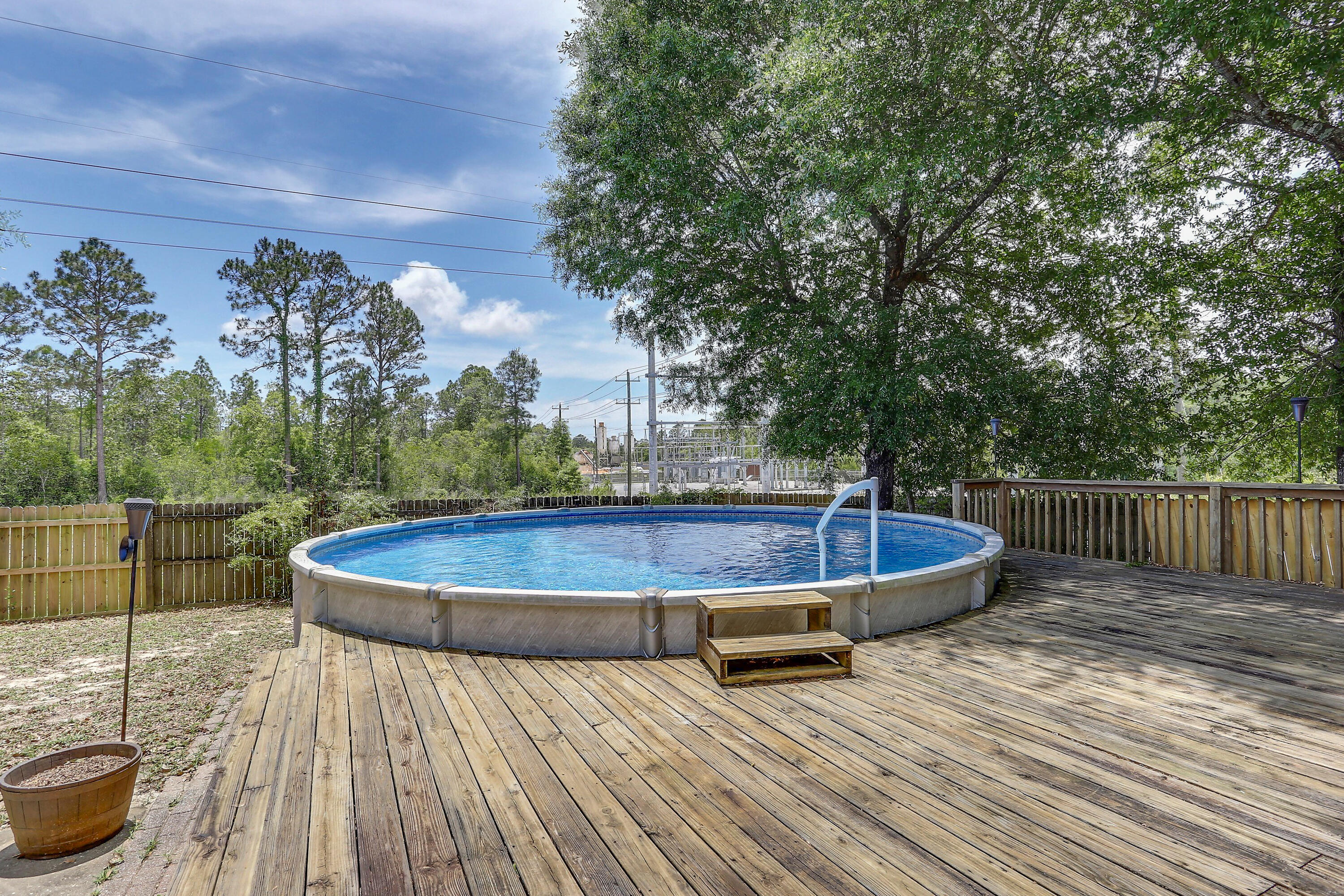 COUNTRYVIEW ESTATES 8TH ADDN - Residential