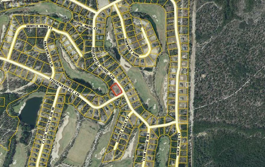 Spacious corner lot overlooking the #8 hole in Windswept Estates golf community. Beautiful homes accentuate this conveniently located community, six miles east of the center of Freeport where the new Publix and other national chains recently opened. Discover the excellent quality of life just minutes from the Gulf of Mexico beaches, restaurants and the Choctawhatchee Bay for water sports/fishing. Windswept Estates offers great homeowner amenities including a neighborhood Pool, Clubhouse, Playground, Nature Trails, Tennis & Basketball Court. Covenants & Restrictions and Residential Architectural Guidelines enhance the community, which is experiencing much positive growth.