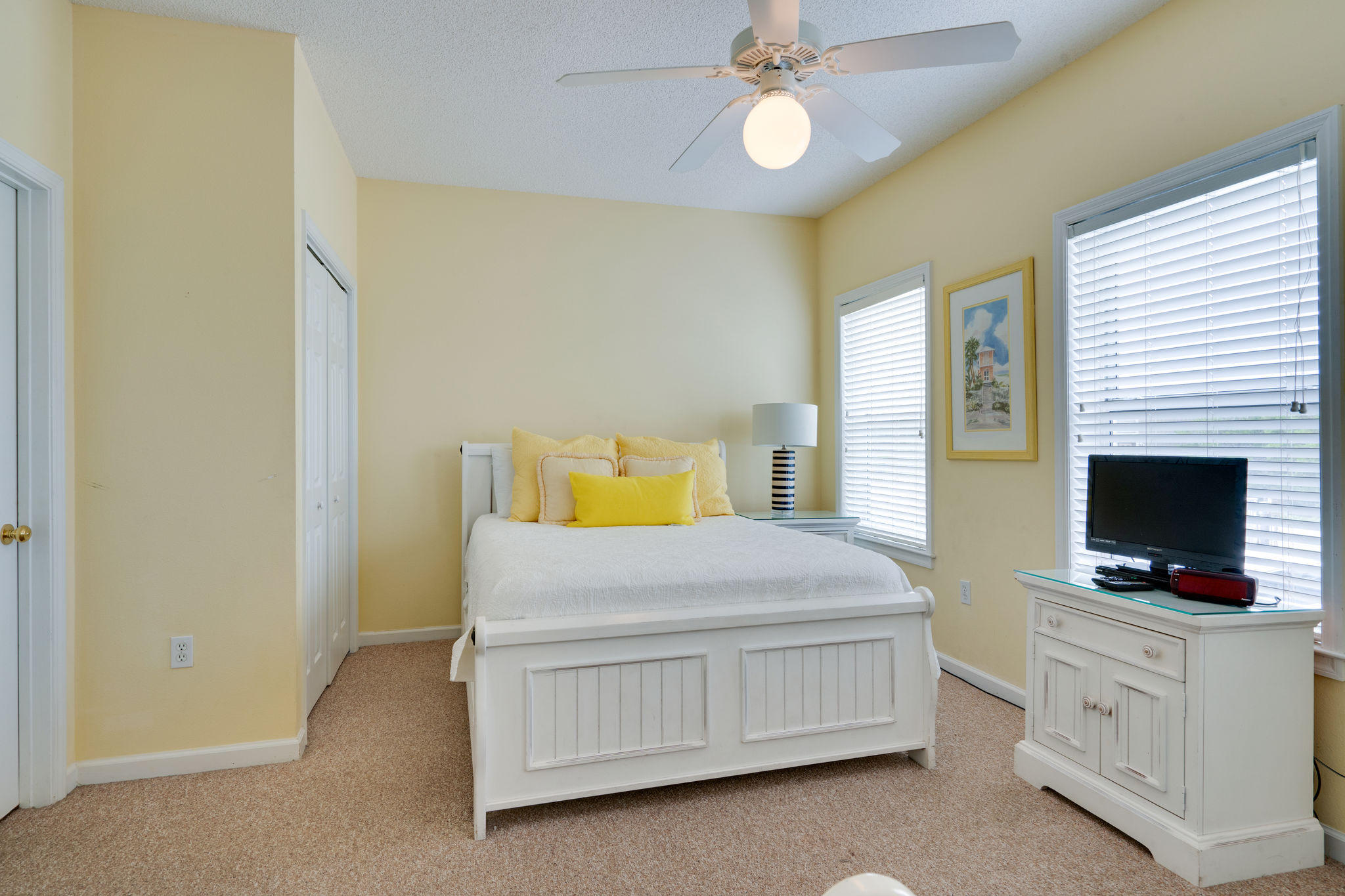 SEABREEZE COTTAGES - Residential