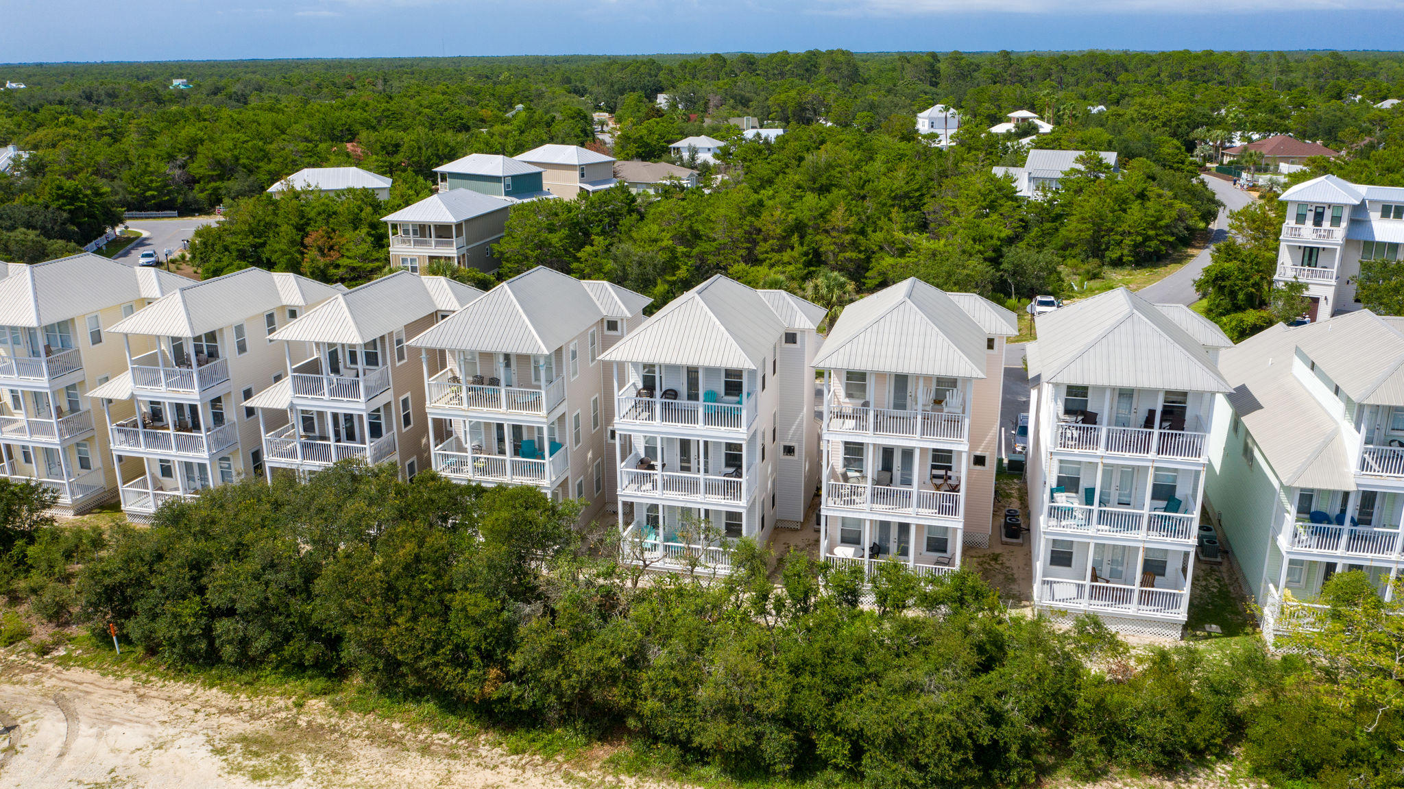 SEABREEZE COTTAGES - Residential