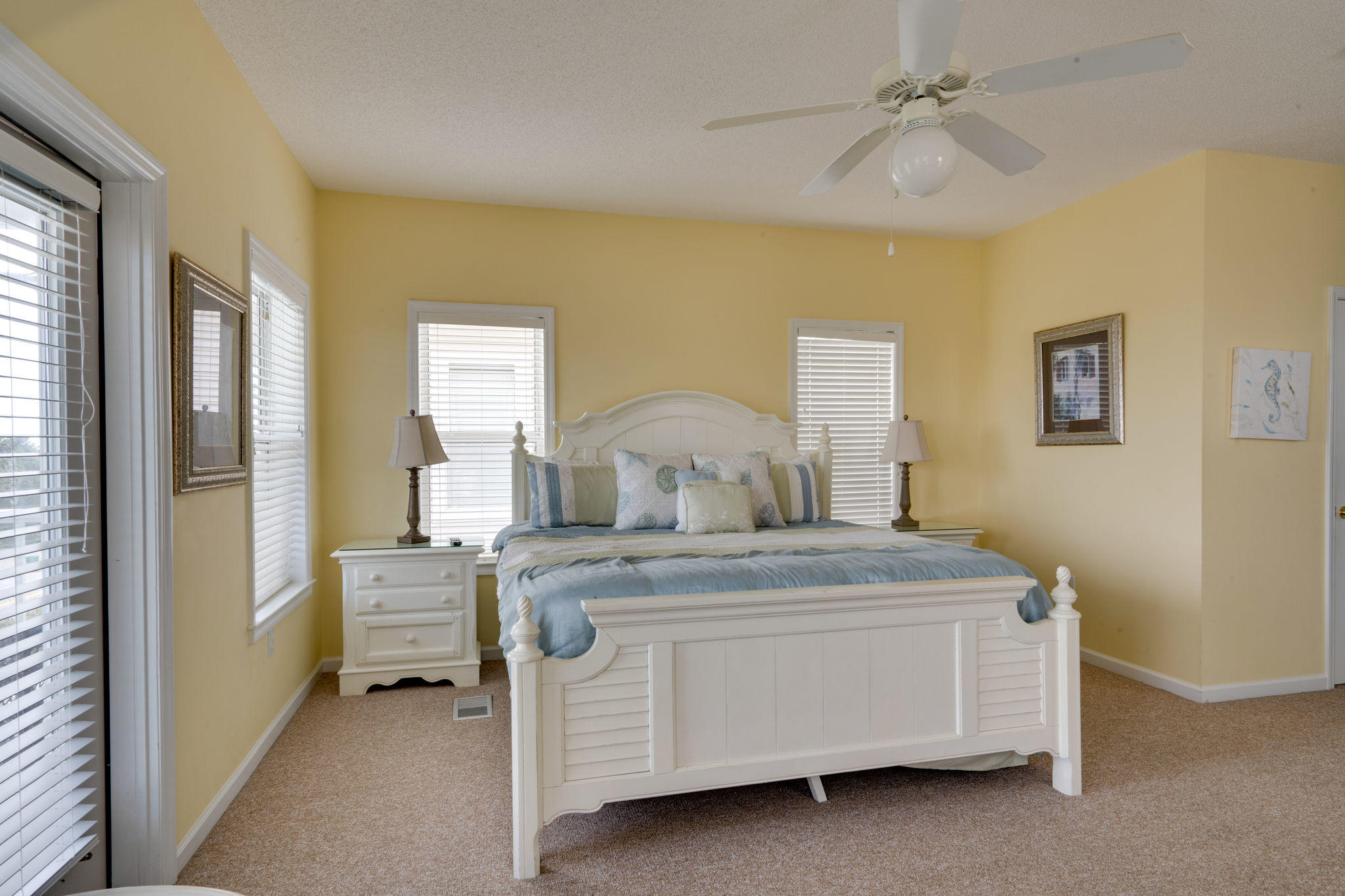 SEABREEZE COTTAGES - Residential