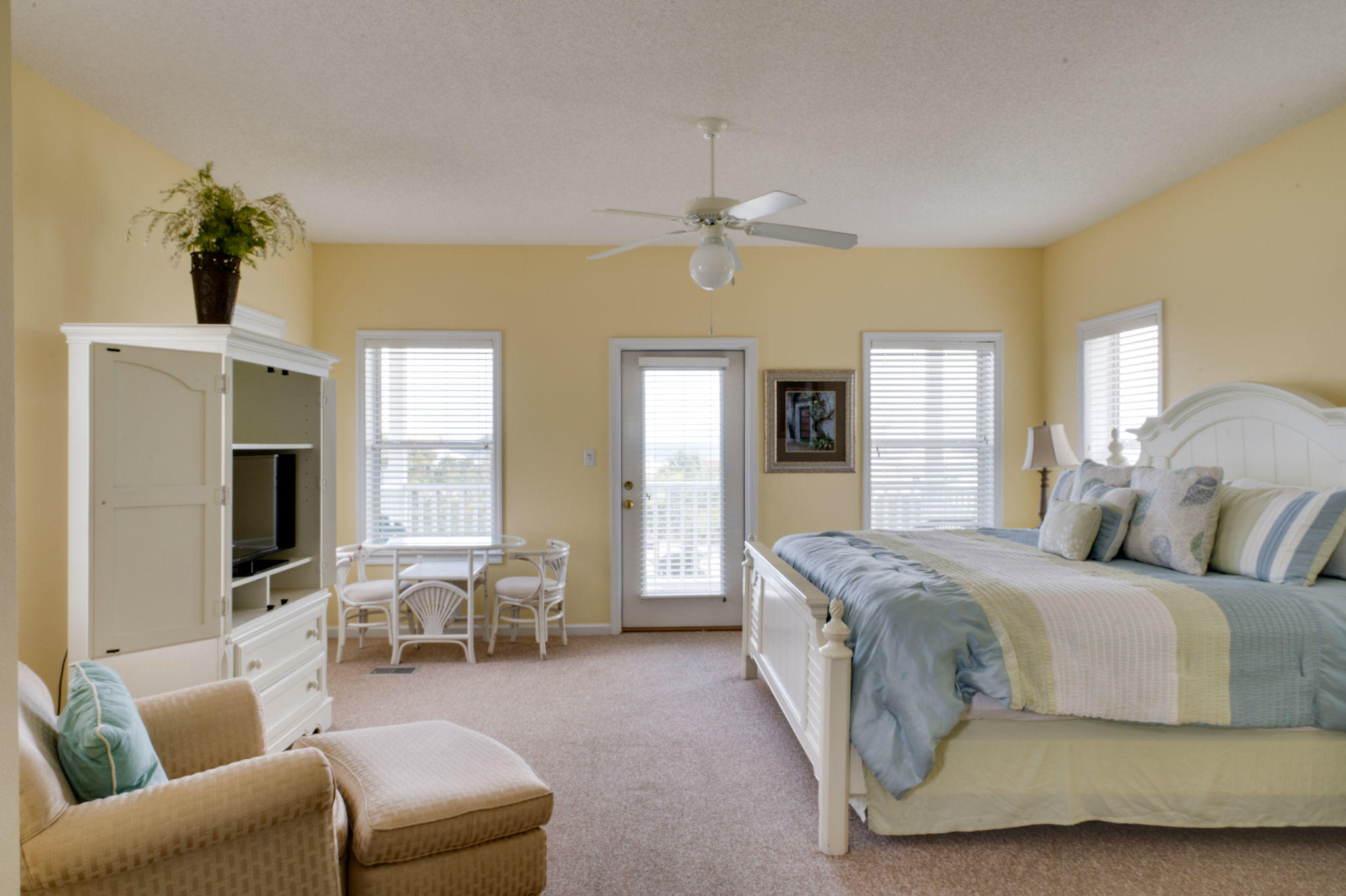 SEABREEZE COTTAGES - Residential