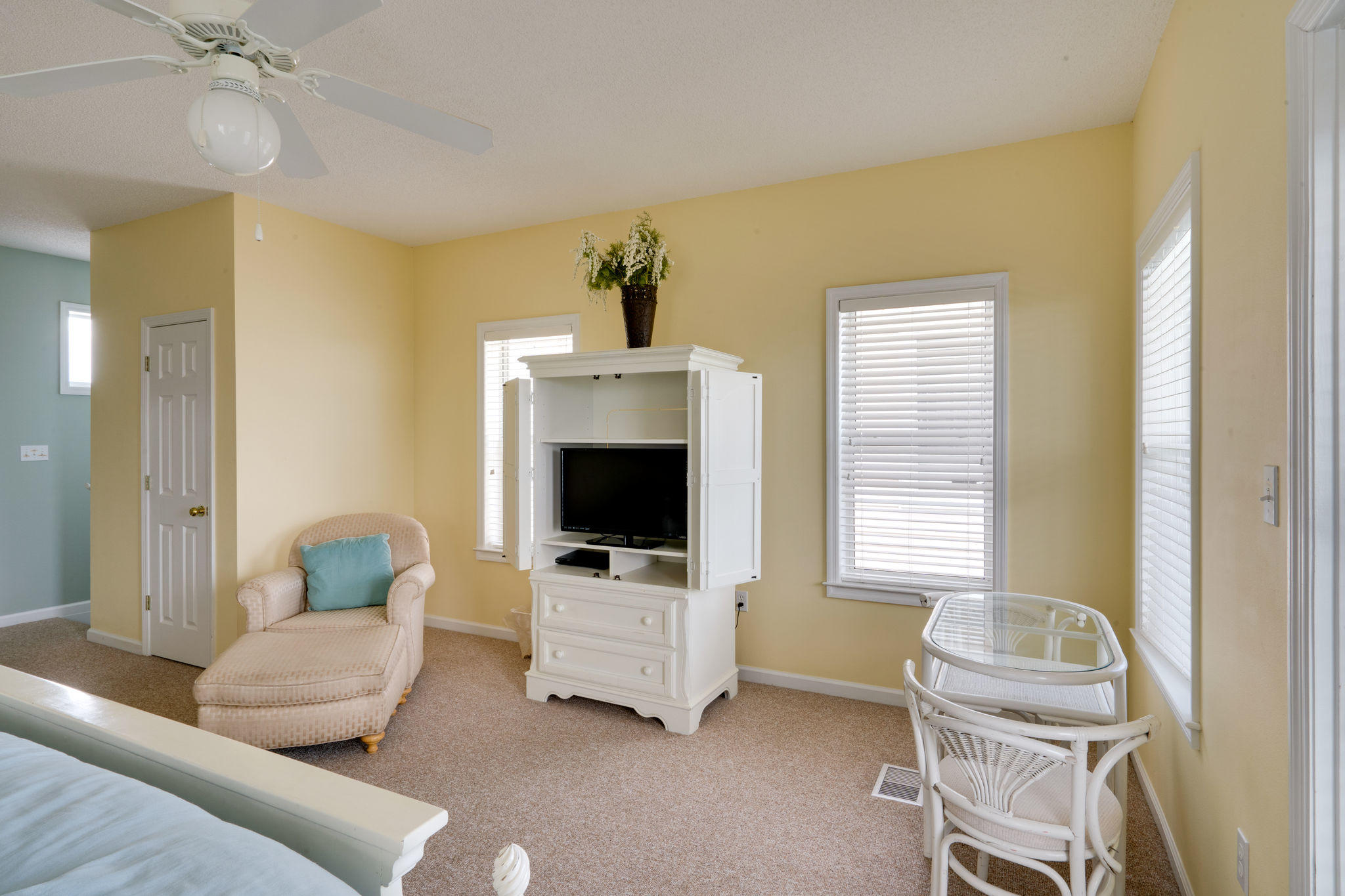 SEABREEZE COTTAGES - Residential