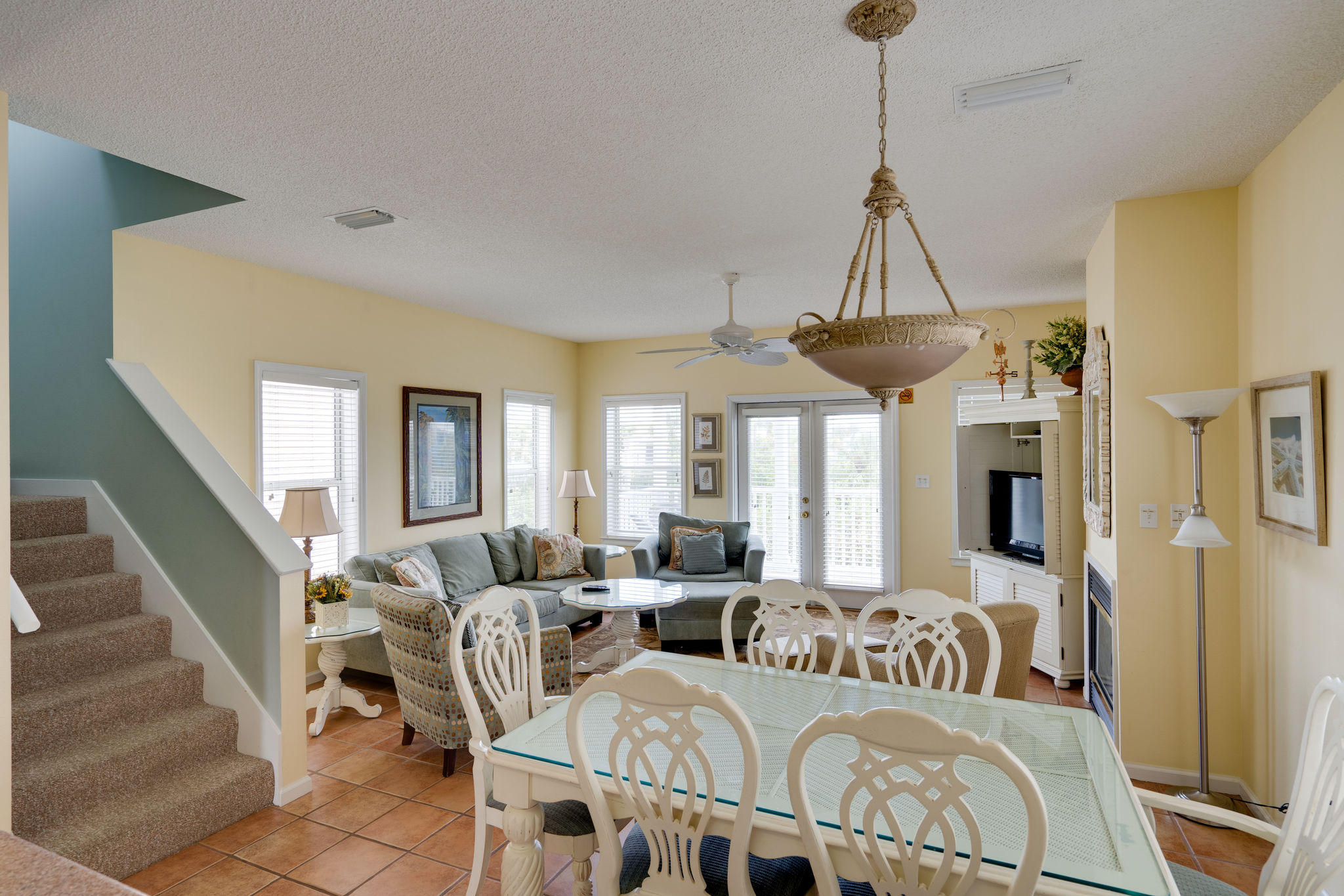 SEABREEZE COTTAGES - Residential