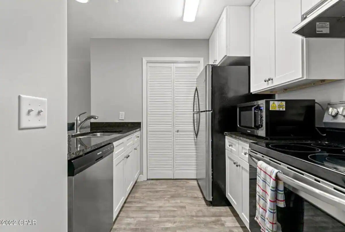 Grand Lagoon Cove Condominiums - Residential