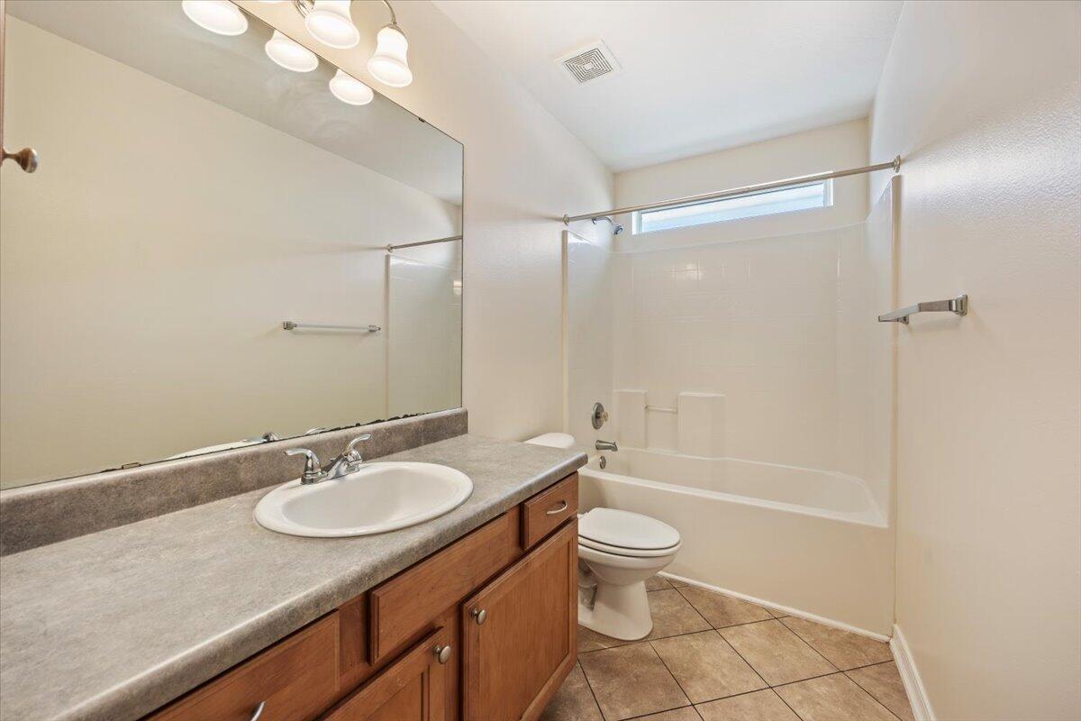 SHADOW LAKES - Residential