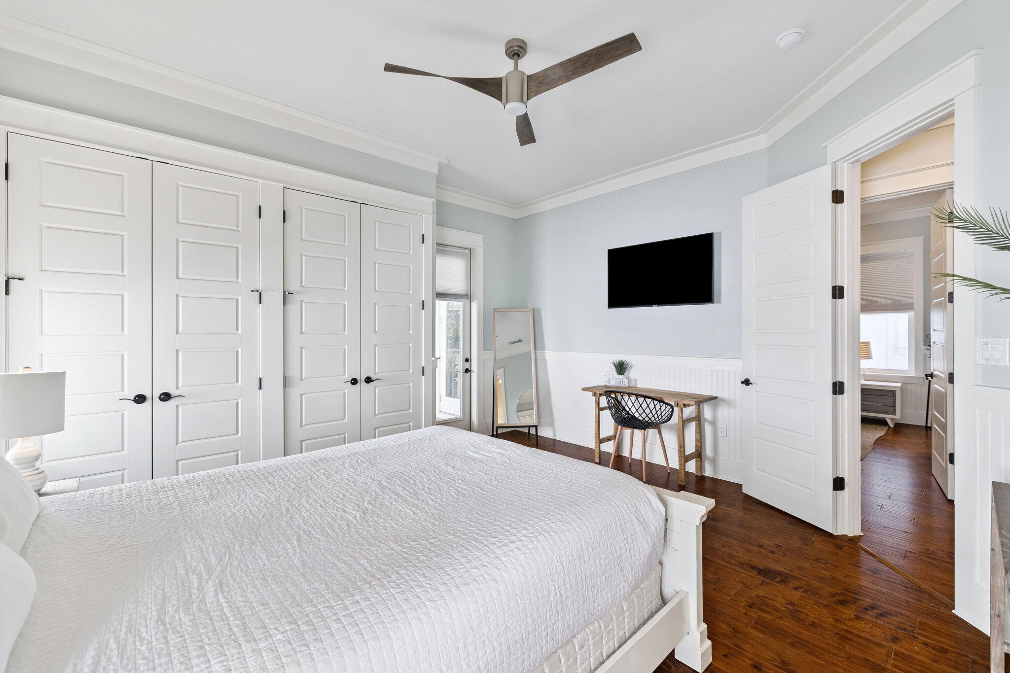 COTTAGES AT EASTERN LAKE - Residential