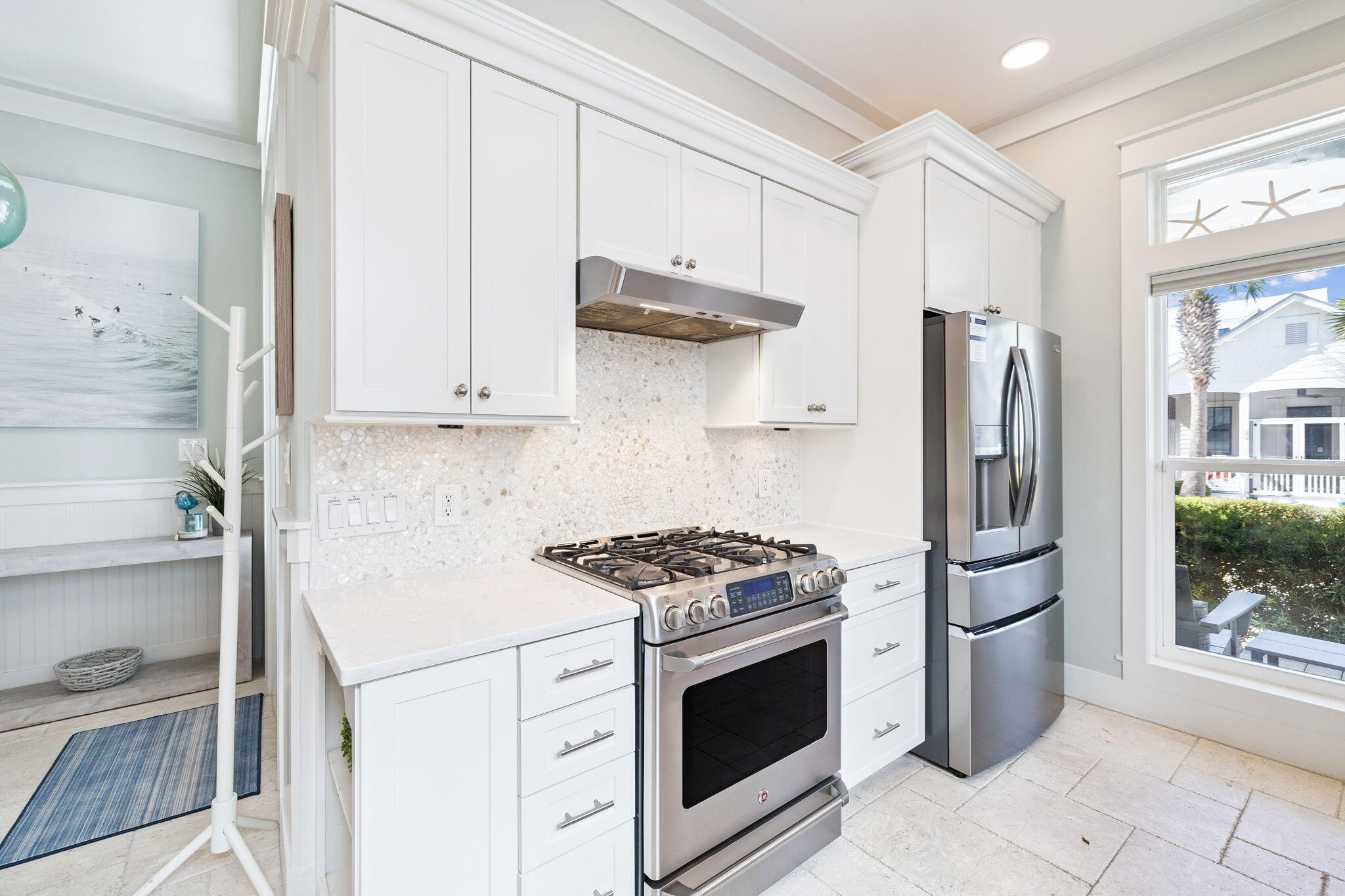 COTTAGES AT EASTERN LAKE - Residential