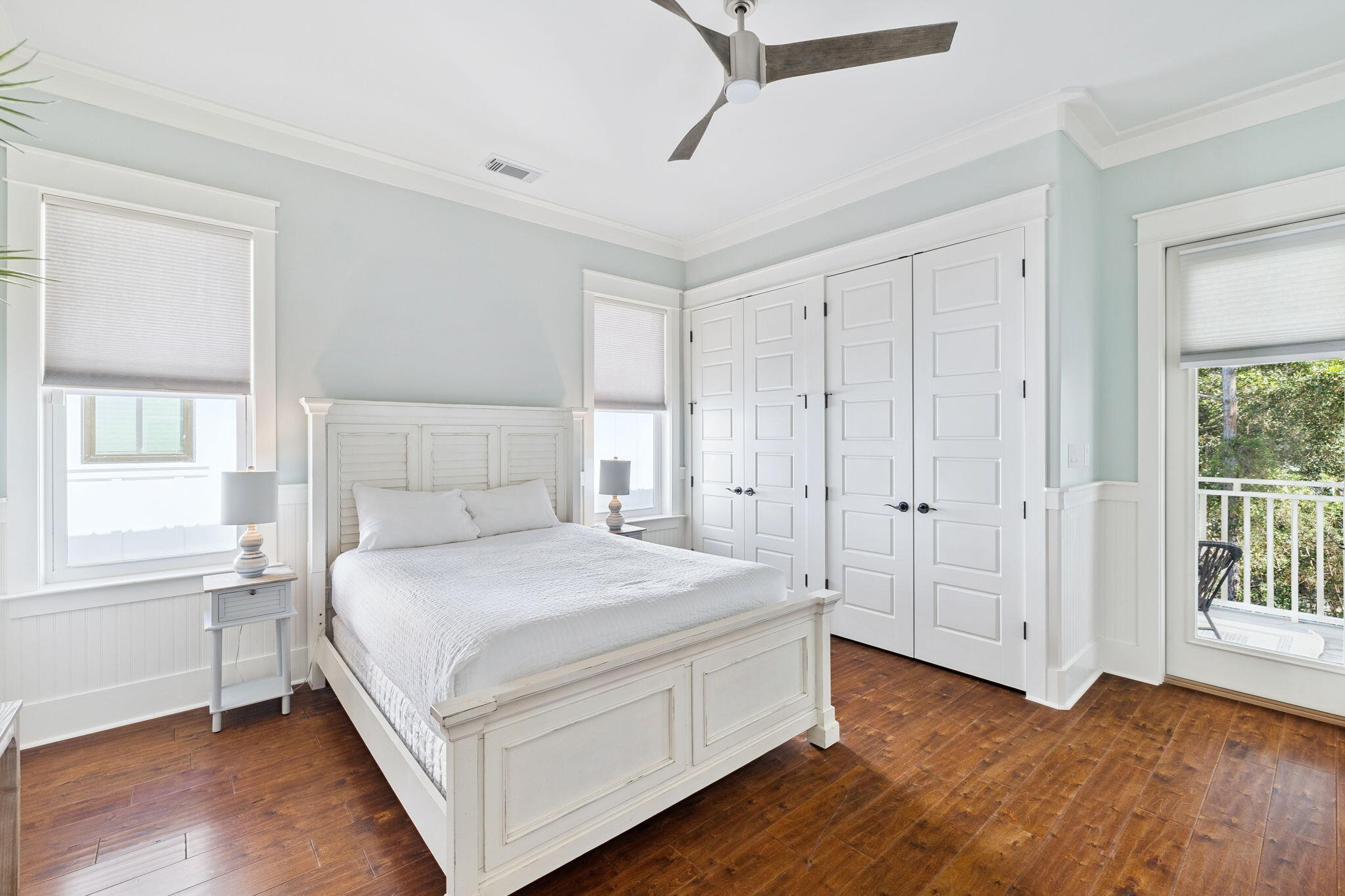 COTTAGES AT EASTERN LAKE - Residential