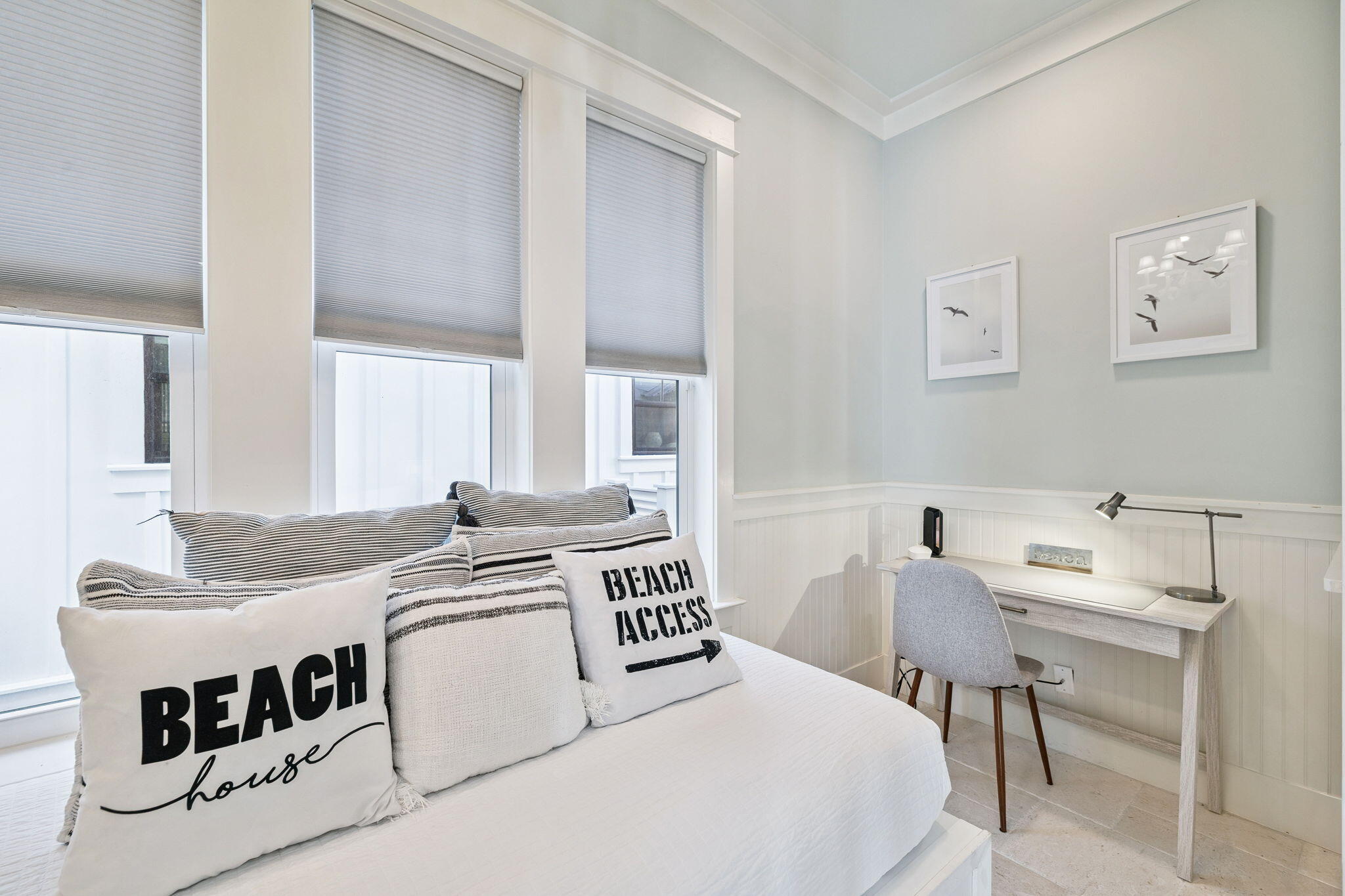 COTTAGES AT EASTERN LAKE - Residential