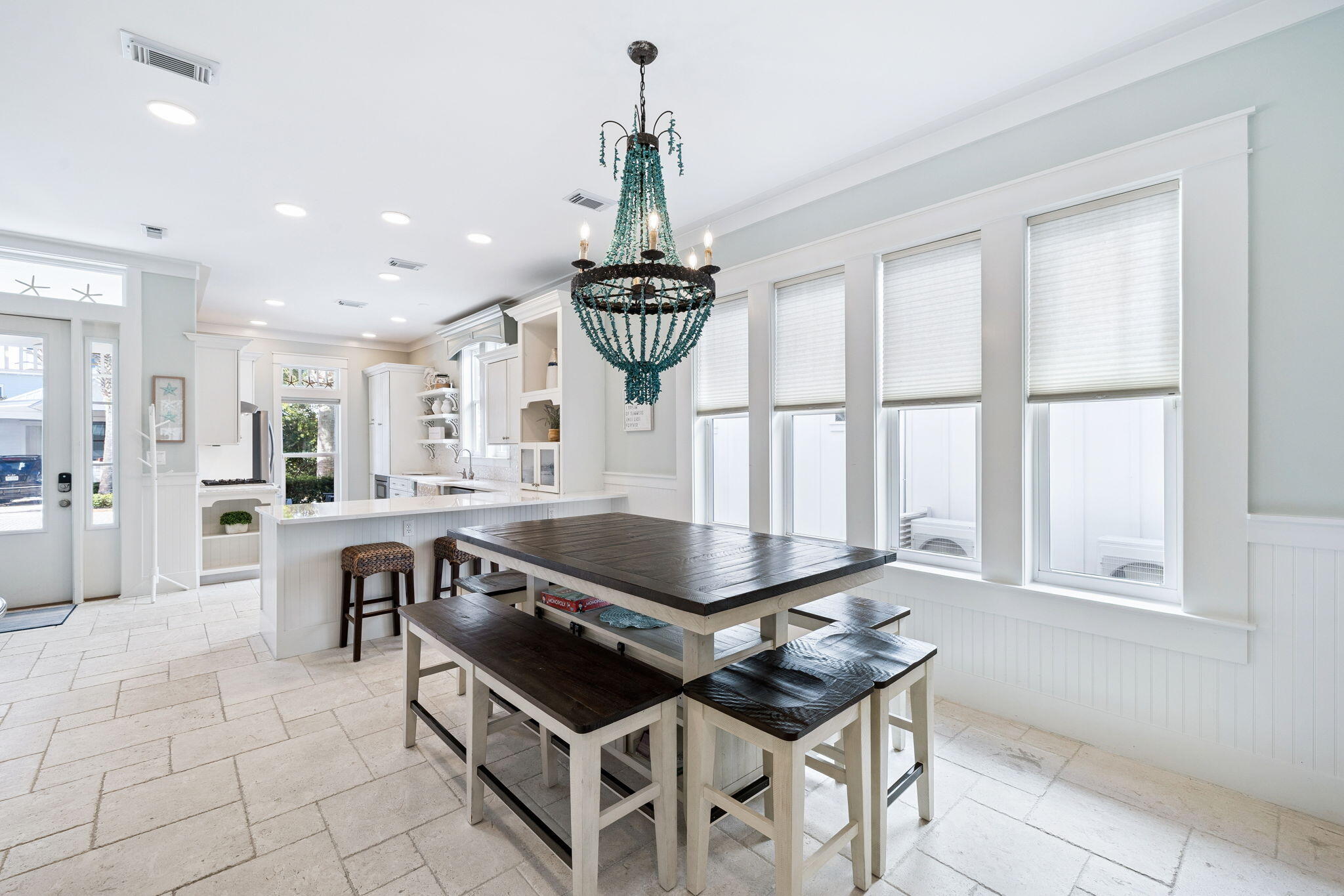 COTTAGES AT EASTERN LAKE - Residential