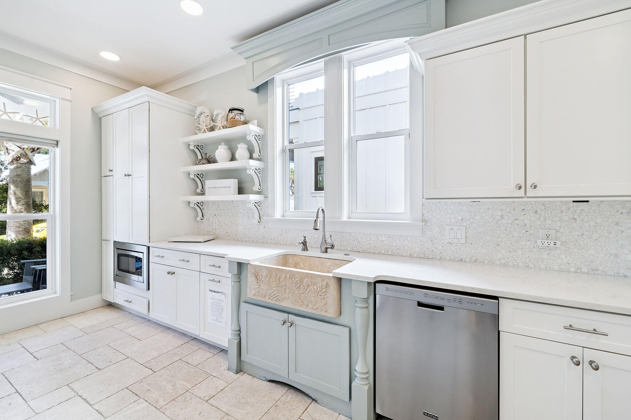 COTTAGES AT EASTERN LAKE - Residential