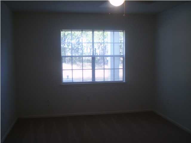 COUNTRY CLUB CONDO - Residential Lease