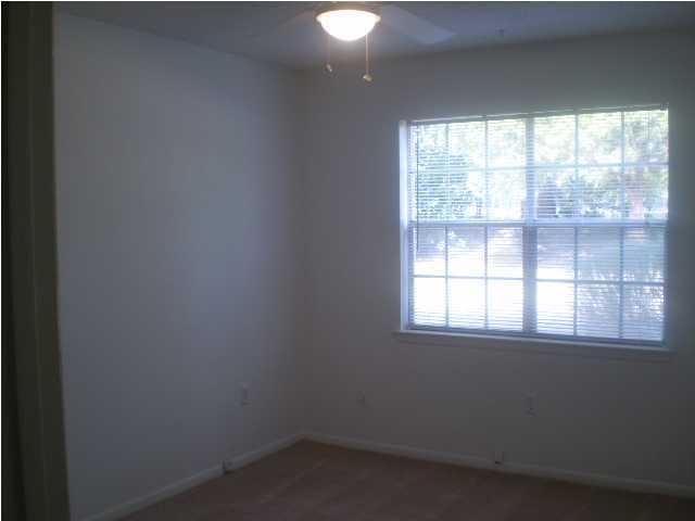 COUNTRY CLUB CONDO - Residential Lease