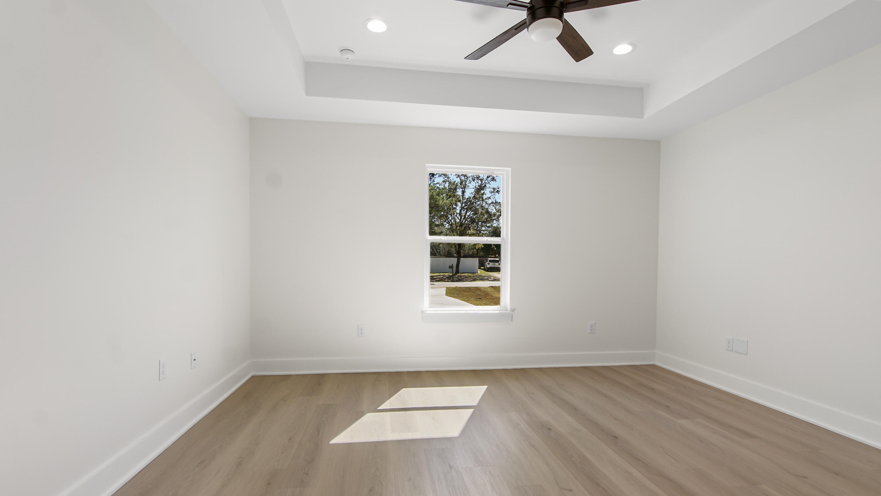 OAKWOOD HILLS UNIT 1 - Residential