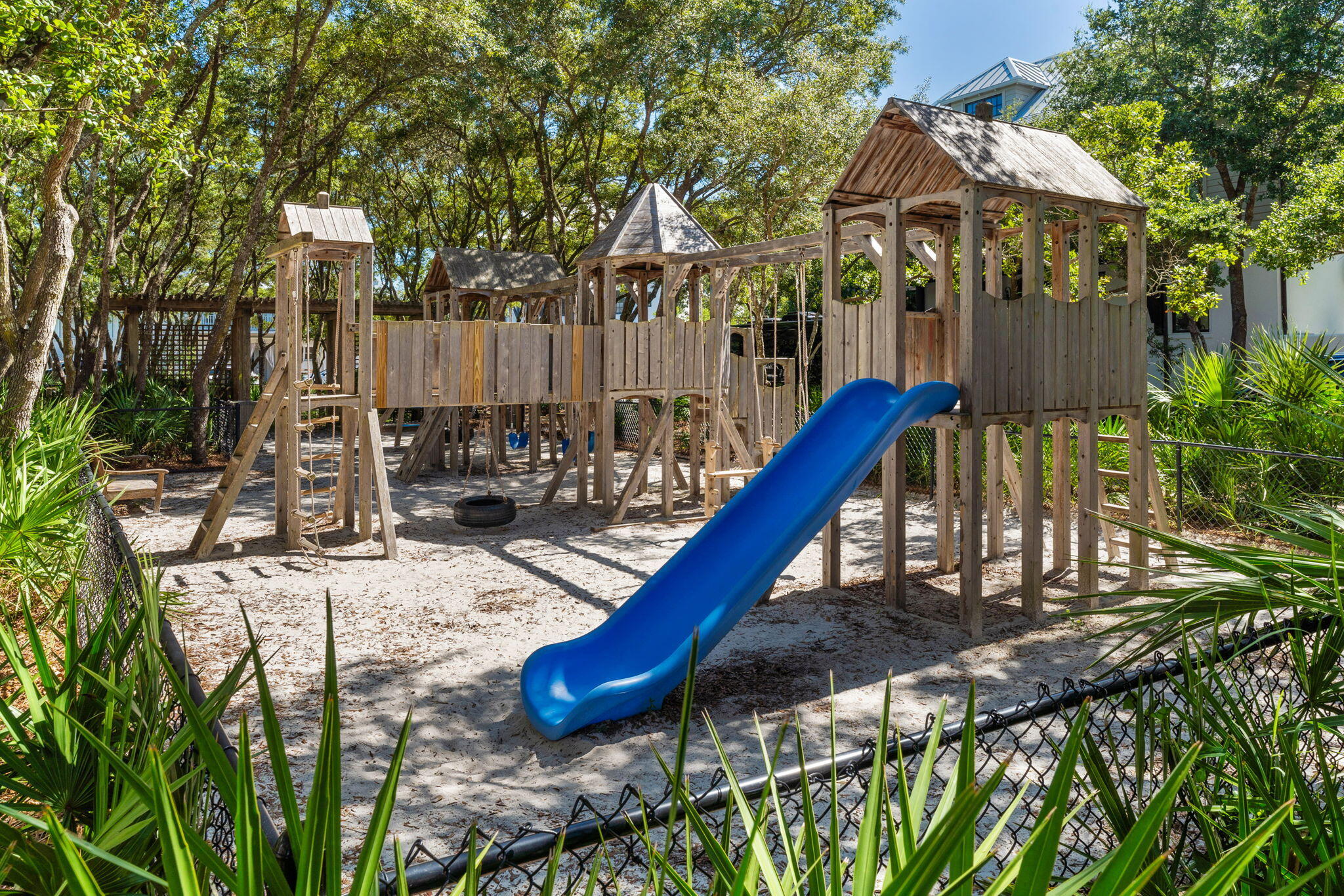 ROSEMARY BEACH, THE SAVANNAH - Residential