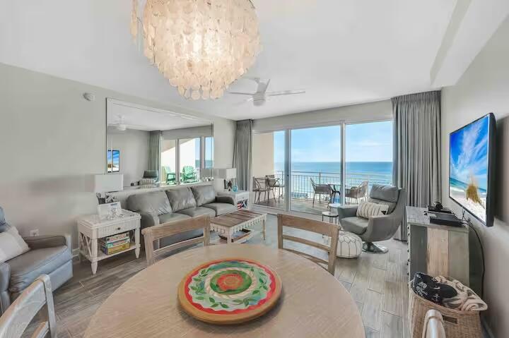 STERLING SHORES - Residential