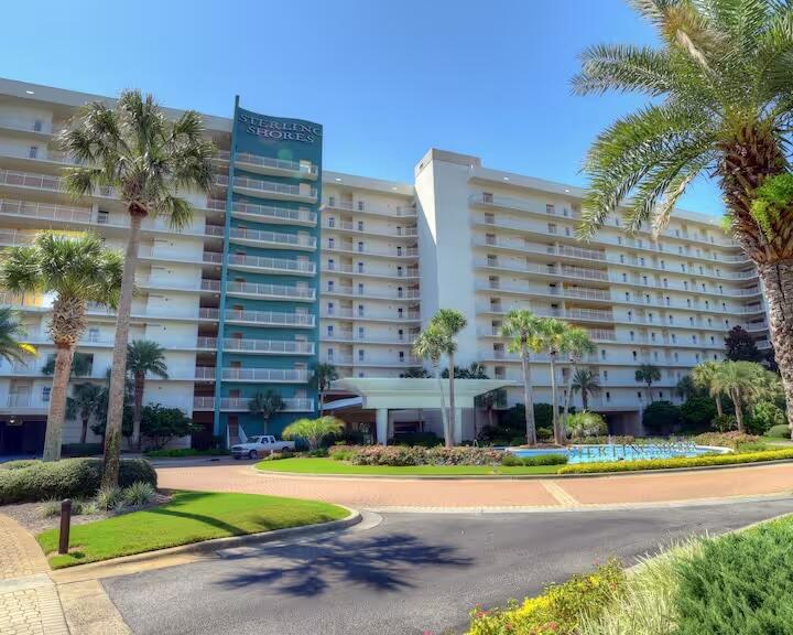 STERLING SHORES - Residential