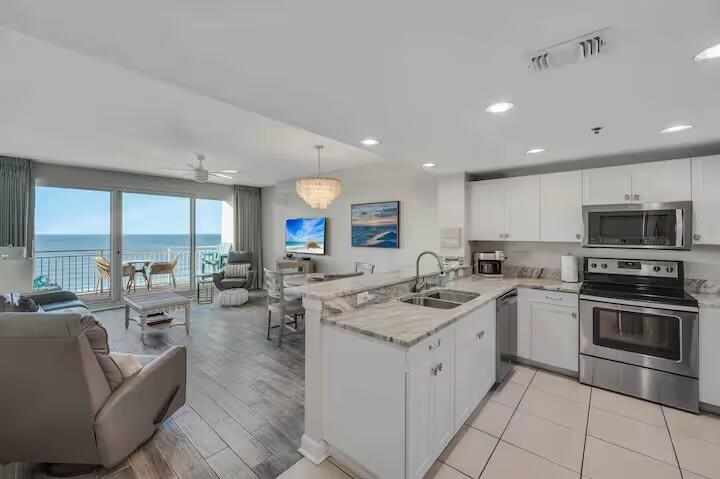 STERLING SHORES - Residential