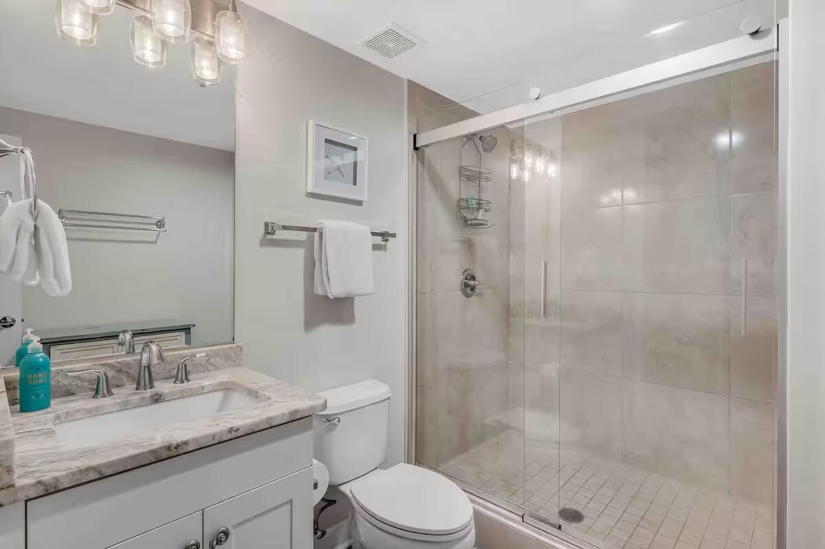STERLING SHORES - Residential