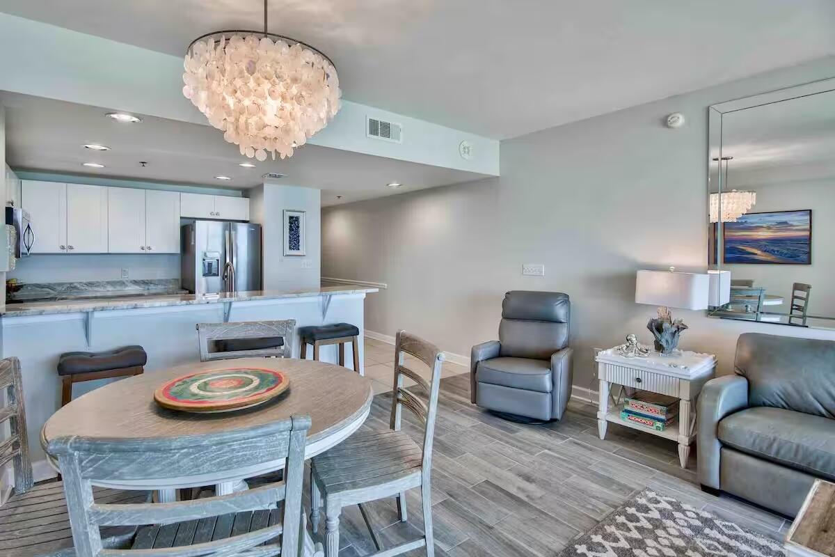 STERLING SHORES - Residential