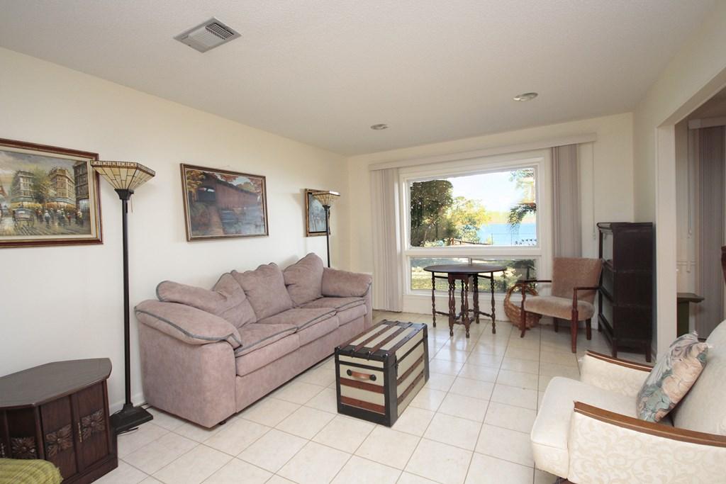 VALPARAISO SHORES - Residential