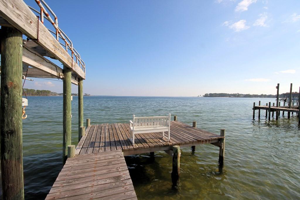 VALPARAISO SHORES - Residential