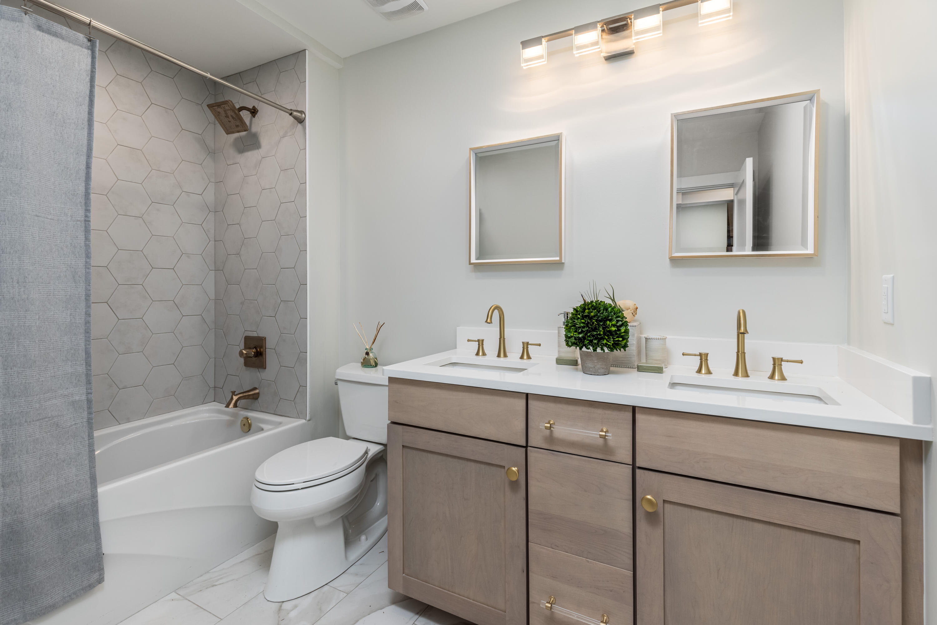 Seagrove Shores 4th Addition - Residential