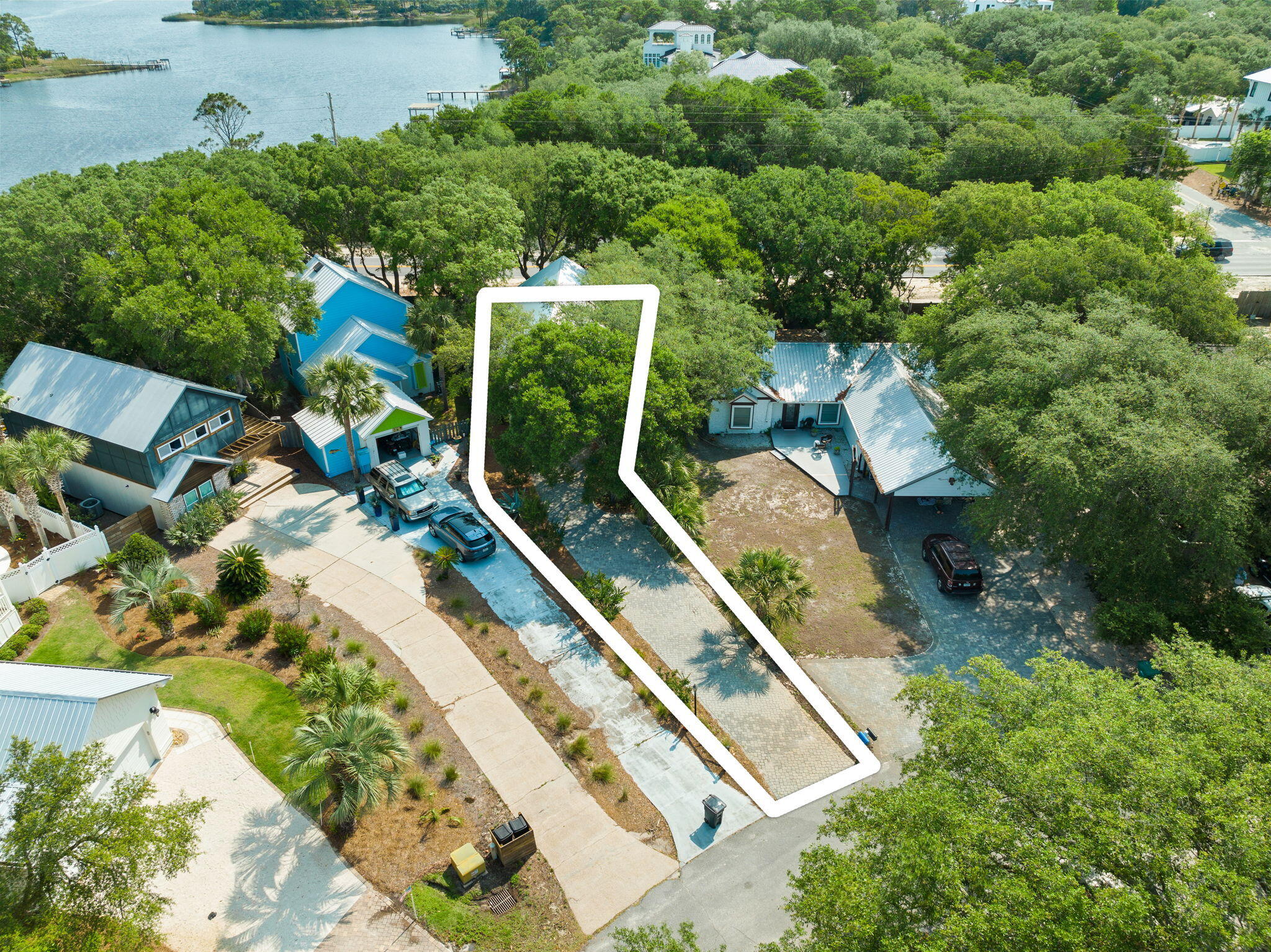 CAMP CREEK LAKE - Residential