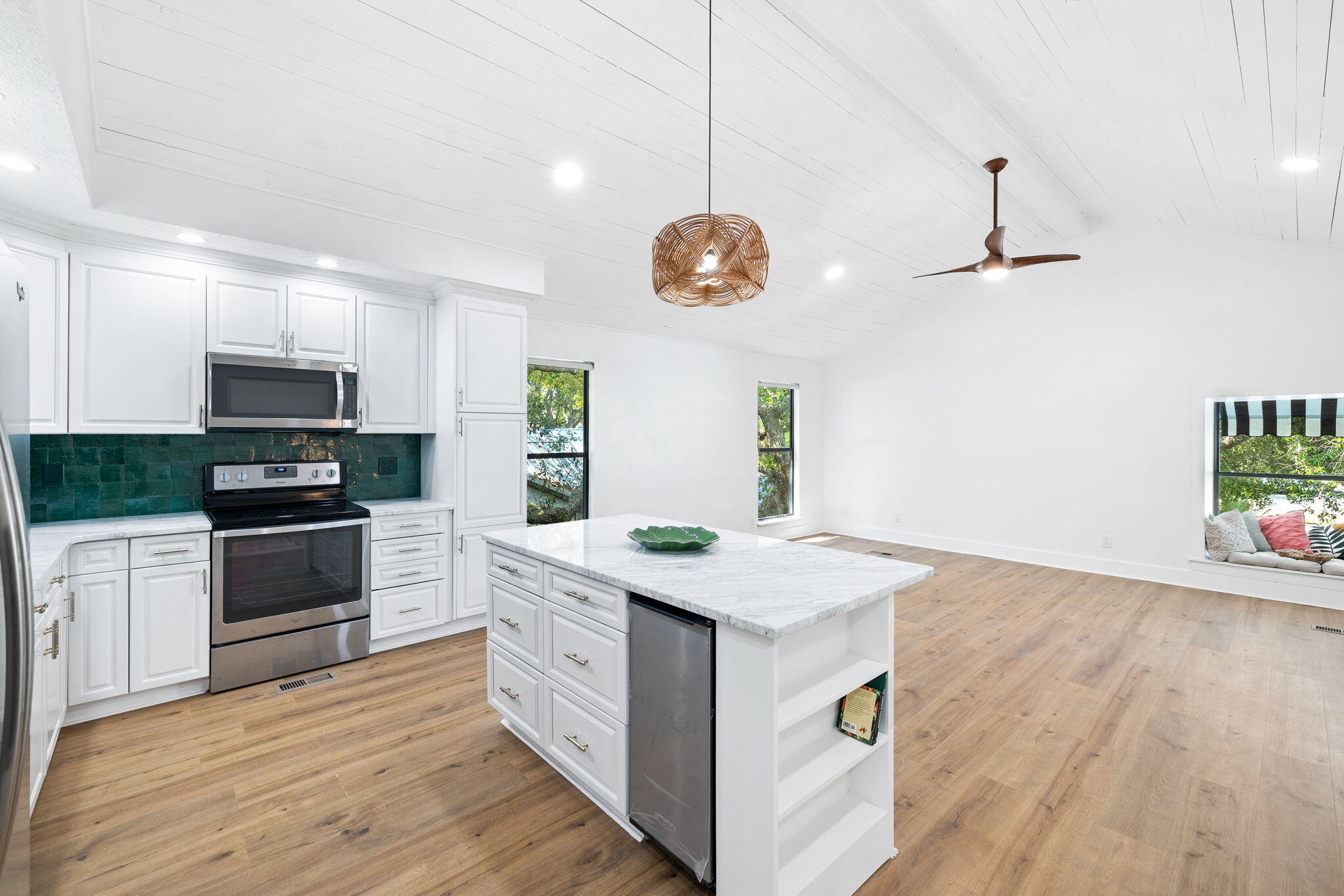 CAMP CREEK LAKE - Residential