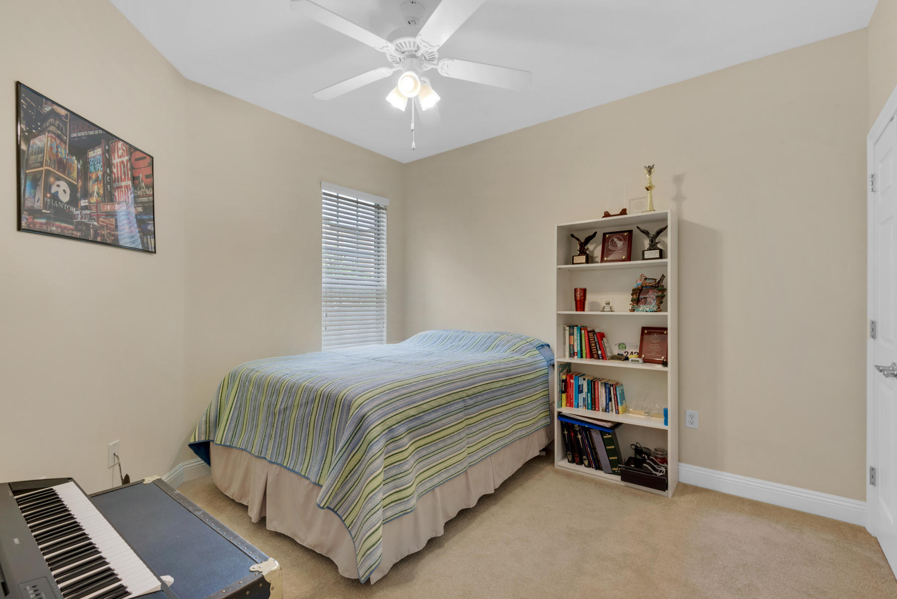 WALTON OAKS - Residential