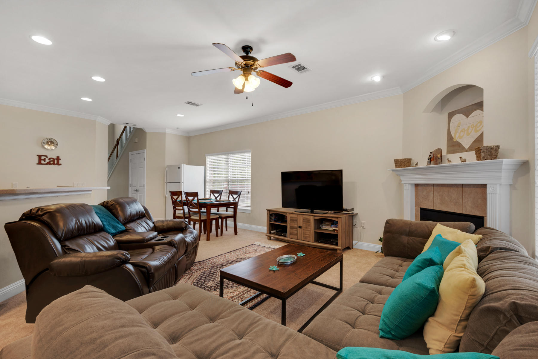 WALTON OAKS - Residential