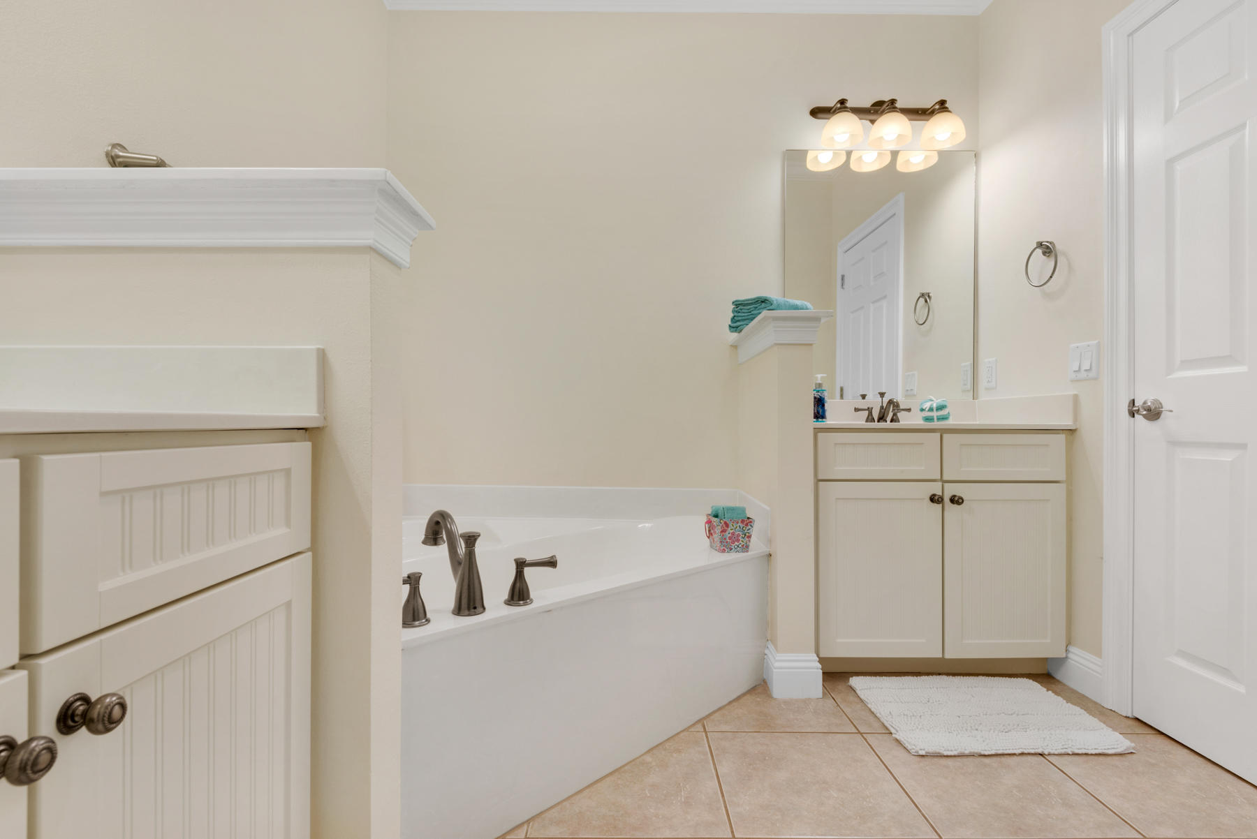 WALTON OAKS - Residential