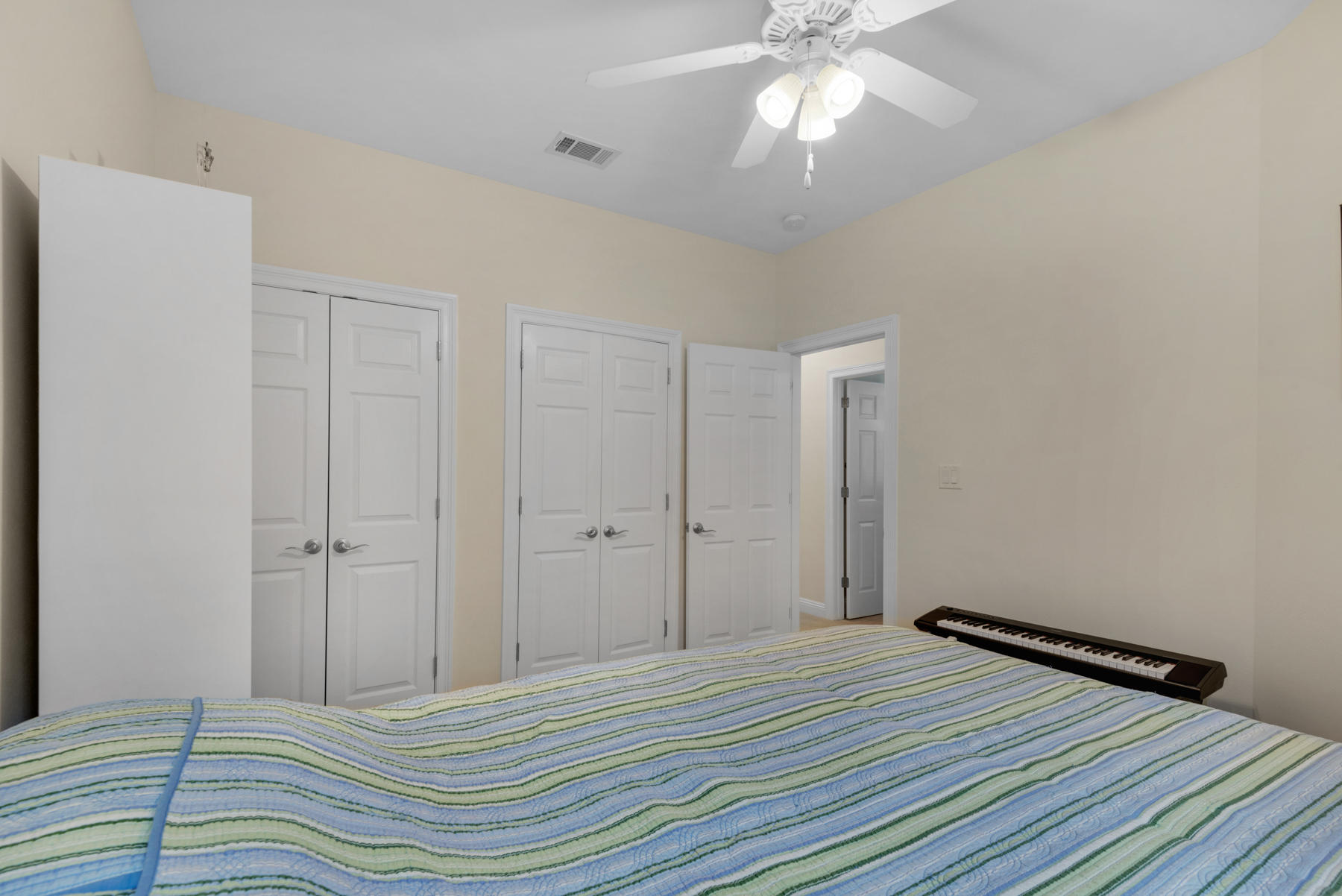 WALTON OAKS - Residential