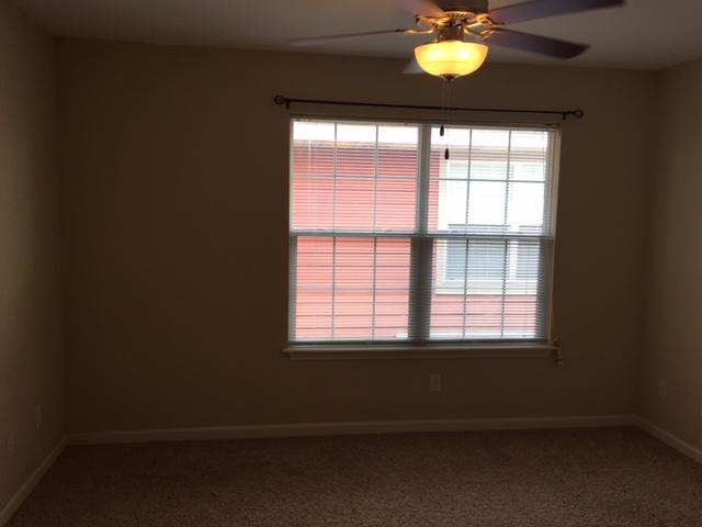 ARBOR LAKE PHASE 1 - Residential Lease