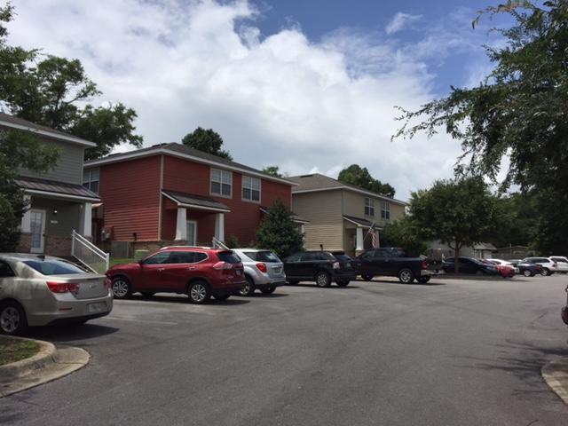 ARBOR LAKE PHASE 1 - Residential Lease