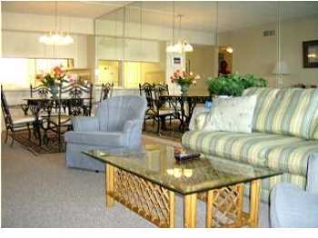 EL MATADOR CONDO - Residential