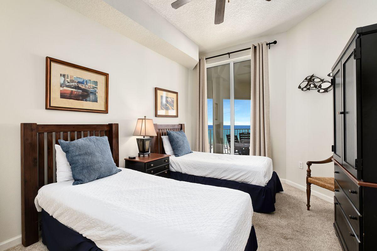 DUNES OF SEAGROVE - Residential