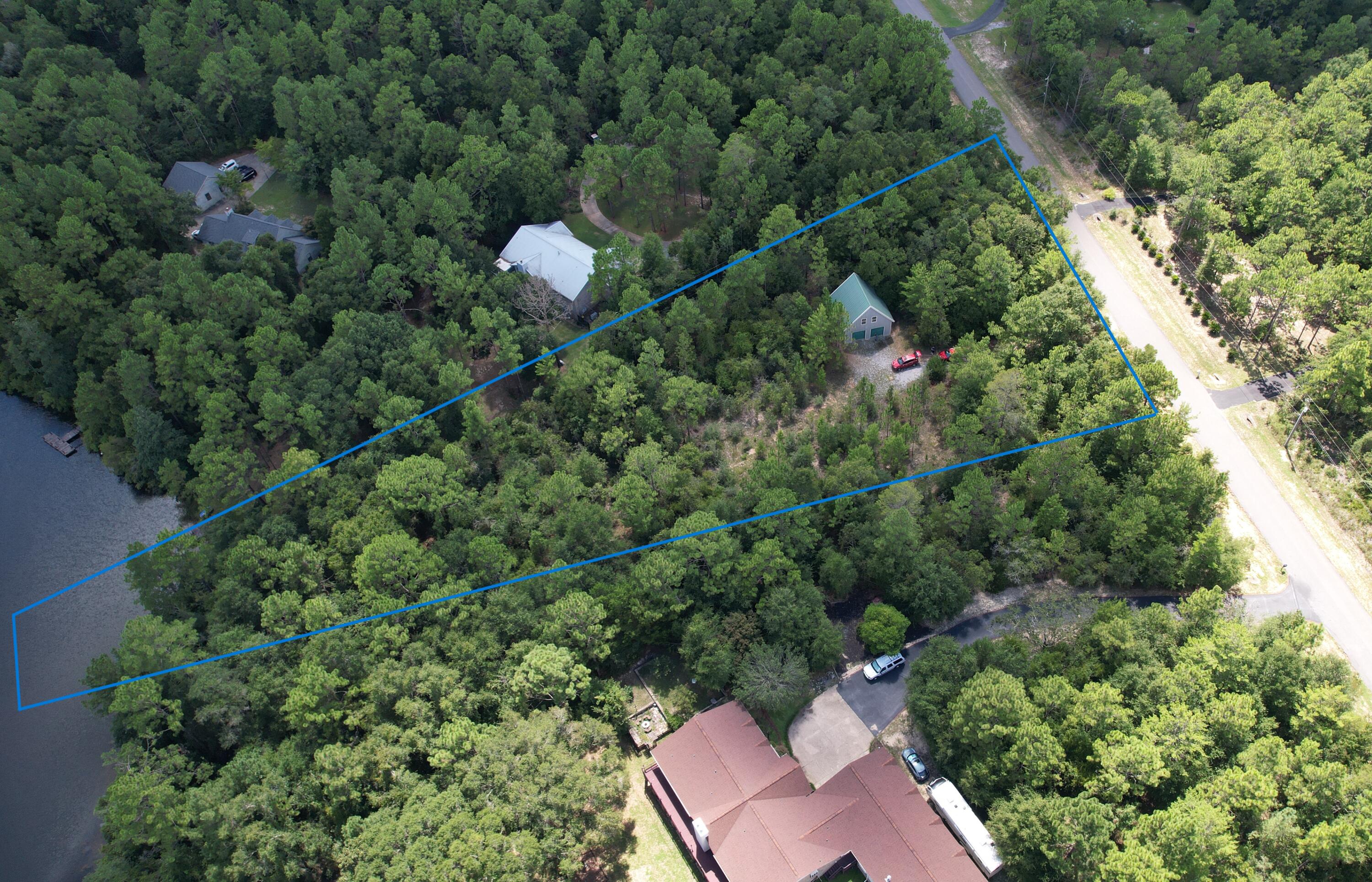 KENNEDY LAKE (UNRECORDED) - Land