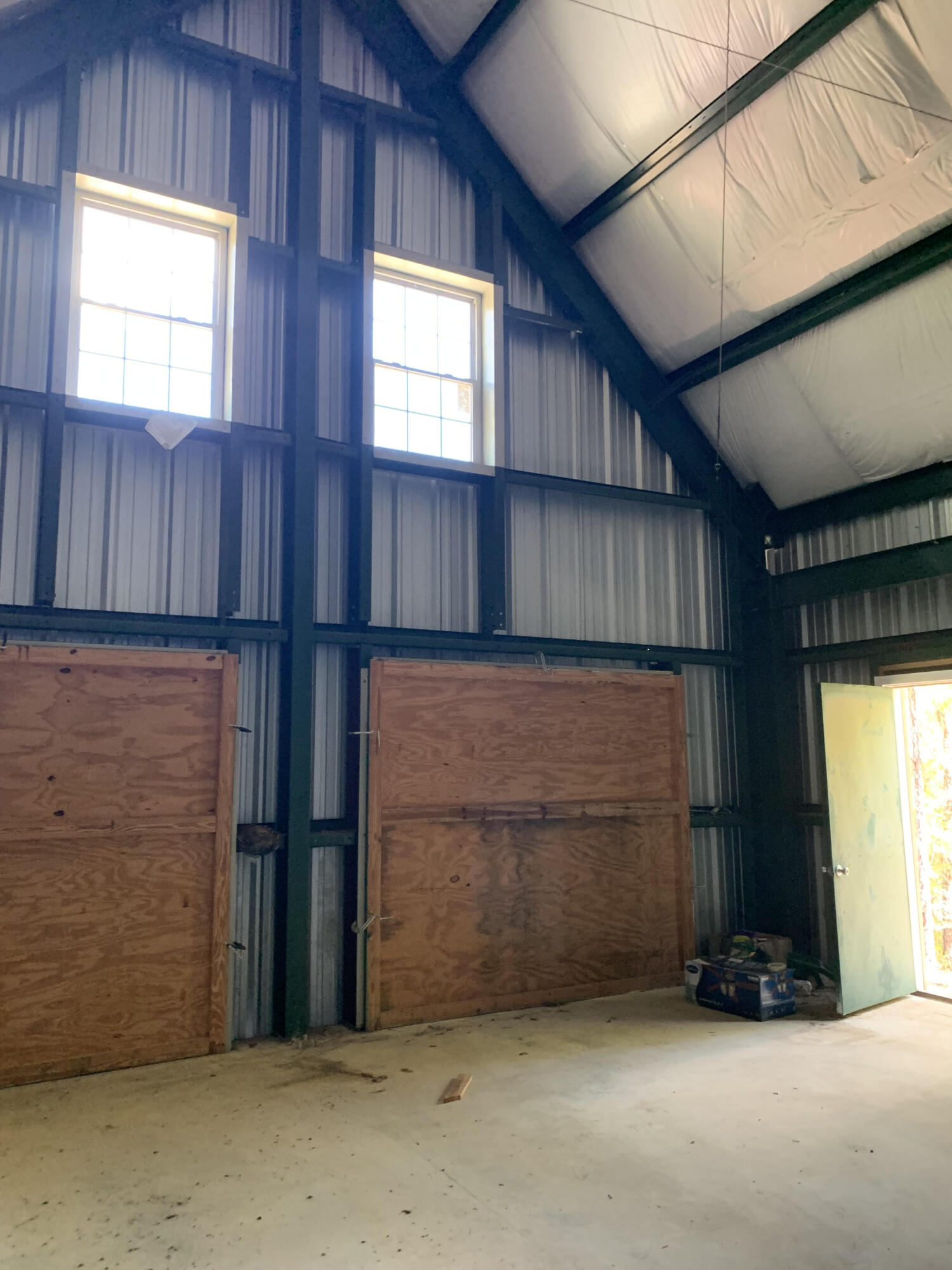 KENNEDY LAKE (UNRECORDED) - Land