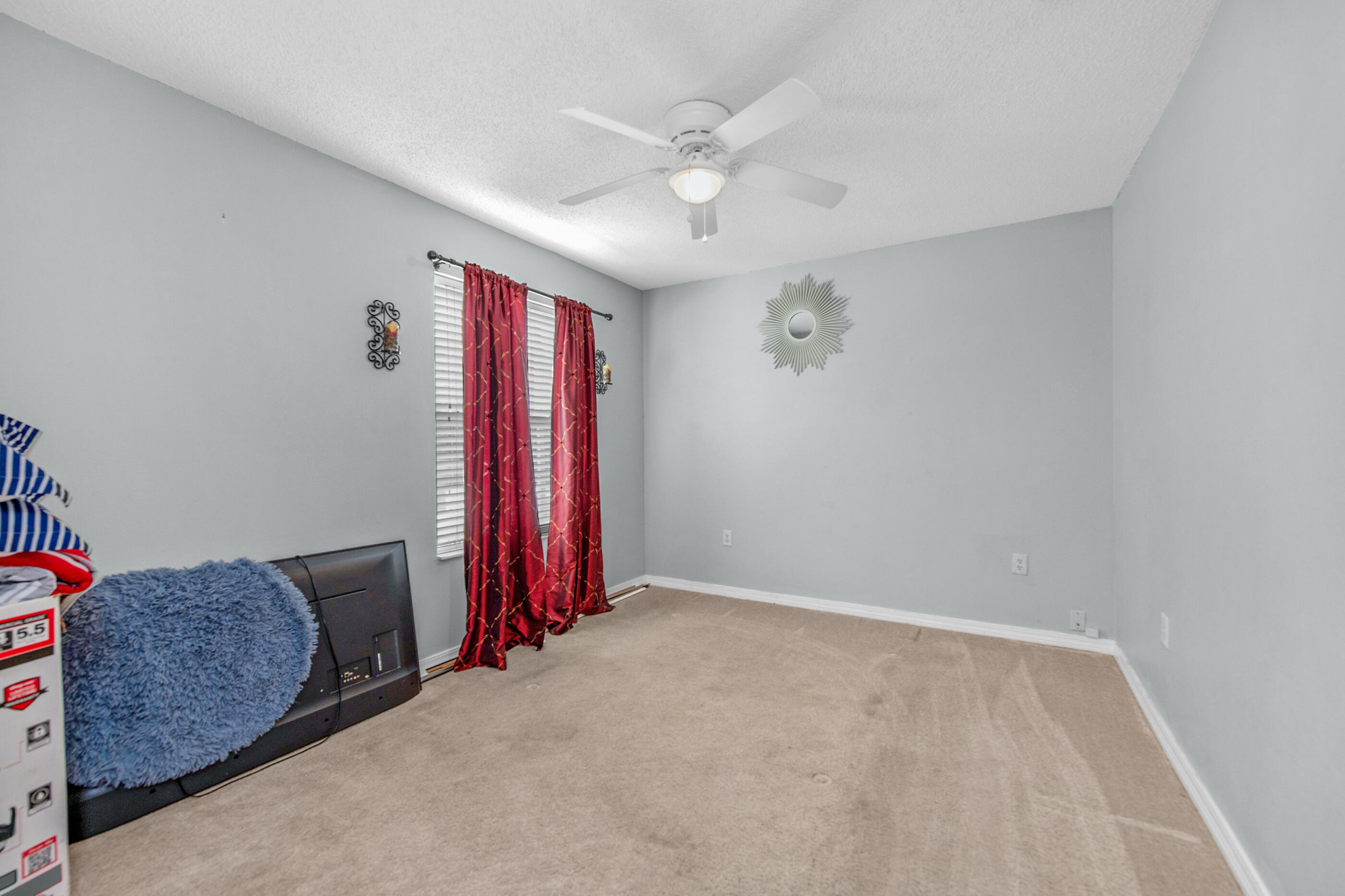 RIDGE CREST PH I - Residential