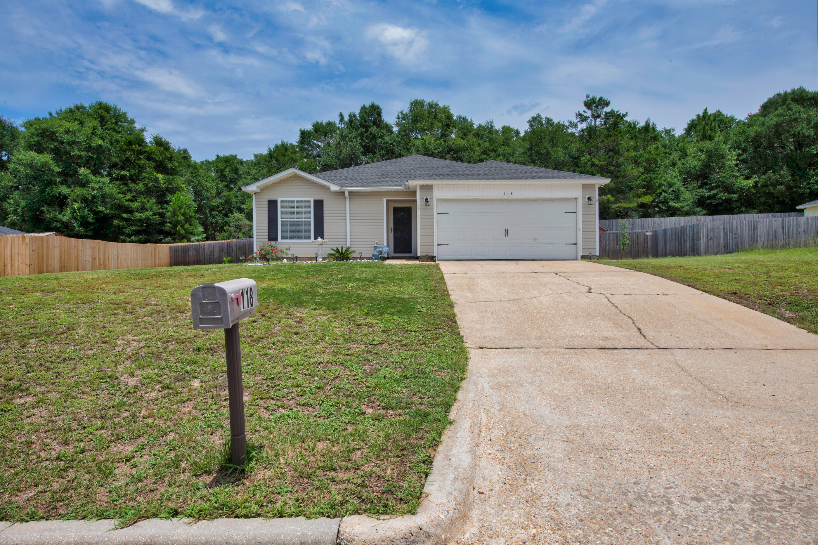 RIDGE CREST PH I - Residential