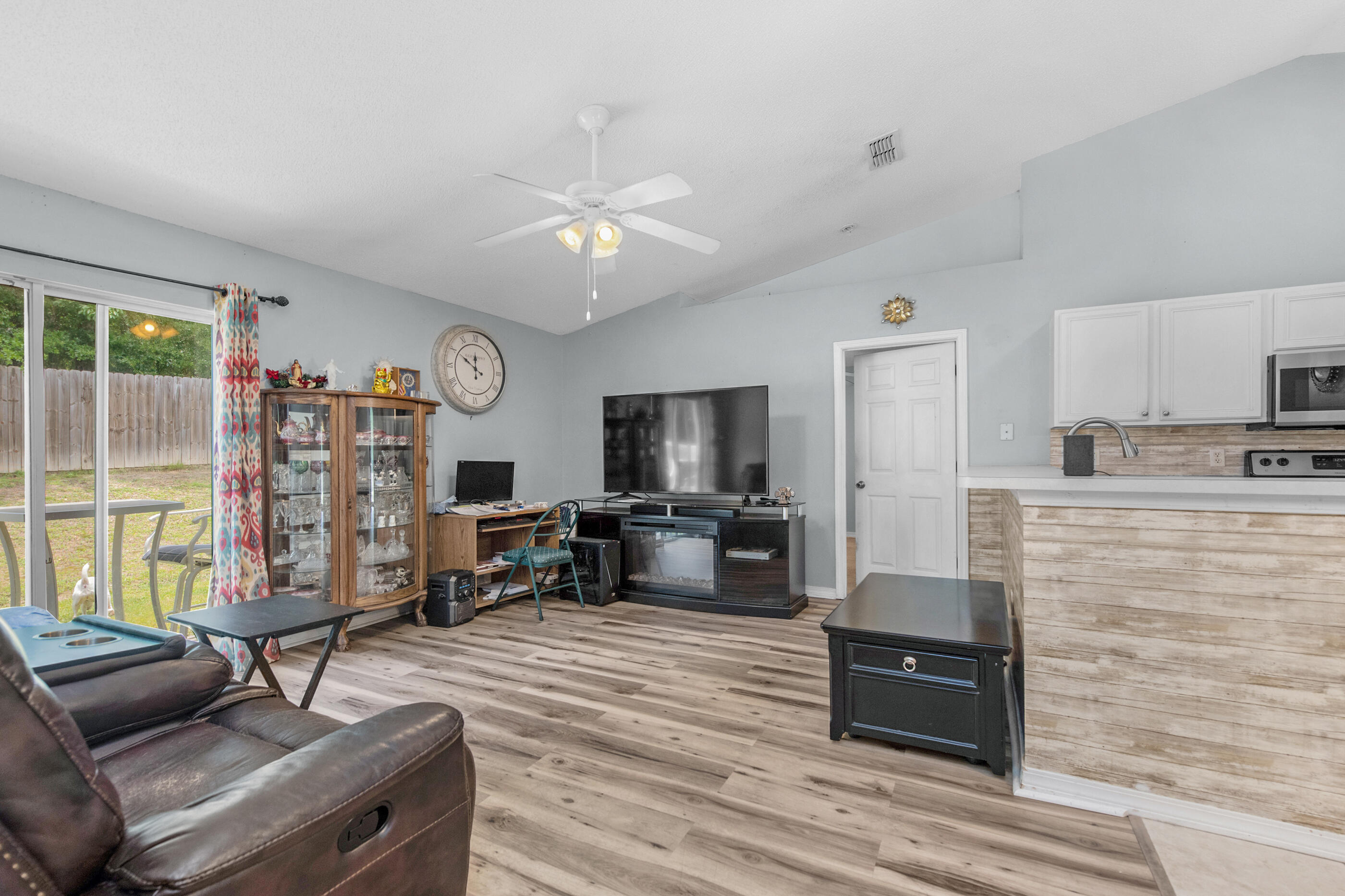 RIDGE CREST PH I - Residential