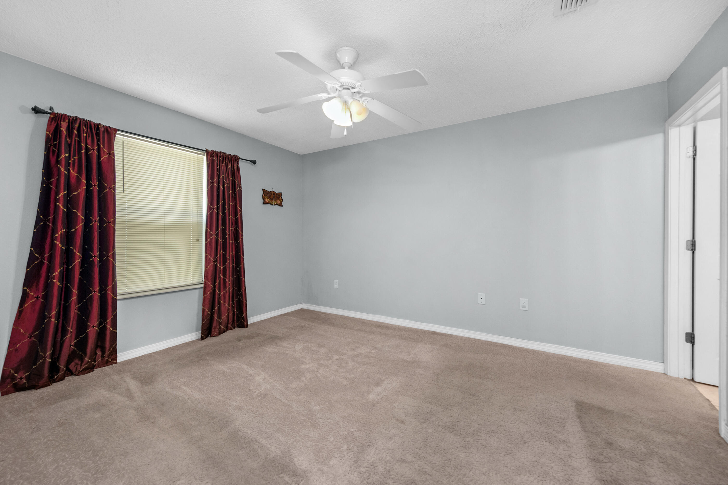 RIDGE CREST PH I - Residential