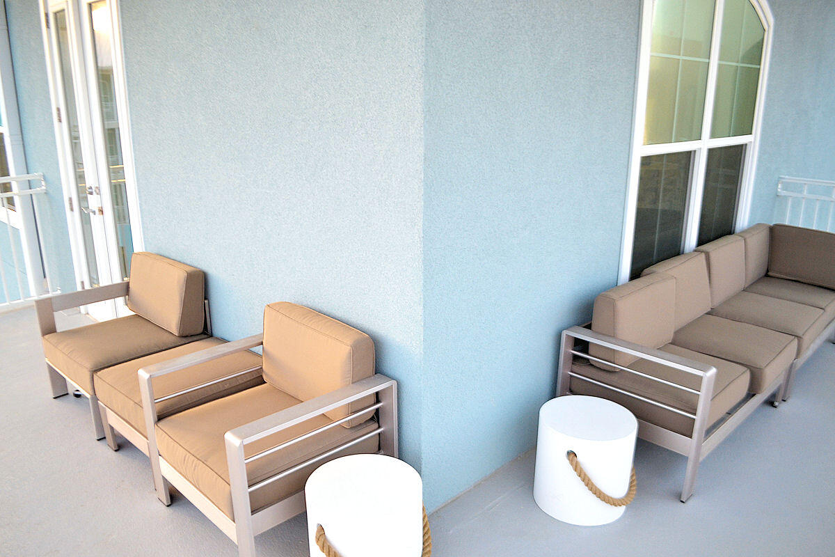 GULF PLACE RESIDENCES - Residential